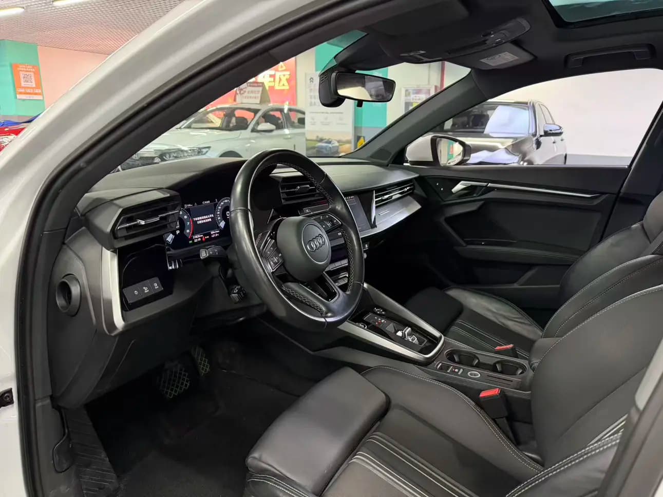 Audi A3 2023 г. 50101 км. — фото 11