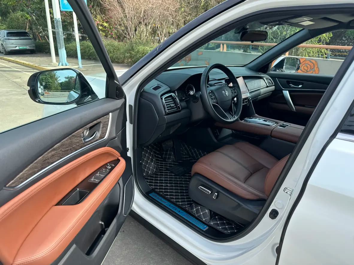 Honda UR-V 2022 г. 41010 км. — фото 18