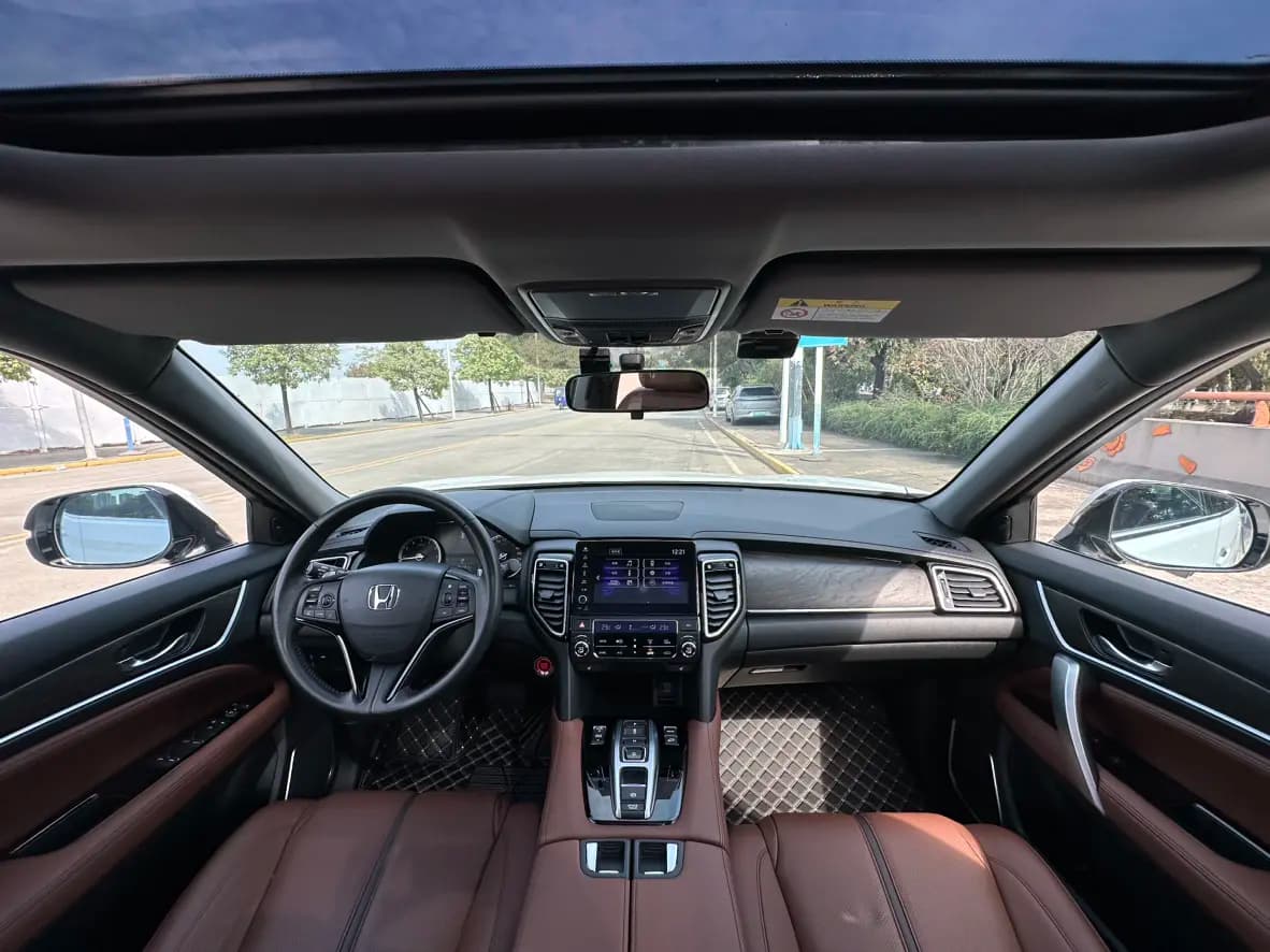 Honda UR-V 2022 г. 41010 км. — фото 10