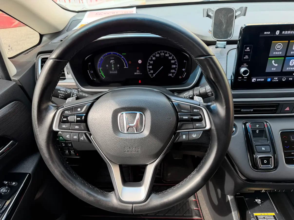 Honda Elysion 2022 г. 97073 км. — фото 13