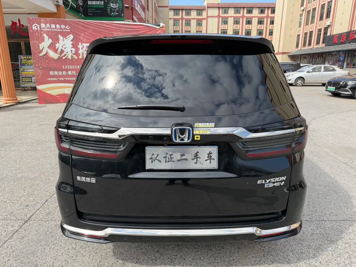 Honda Elysion 2022 г. 97073 км. — фото 6