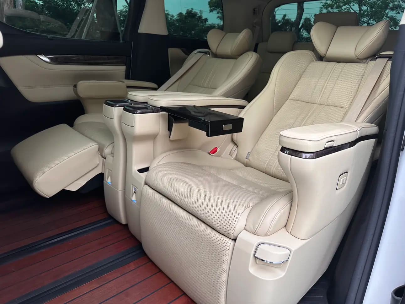 Toyota Alphard 2021 г. 73148 км. — фото 15