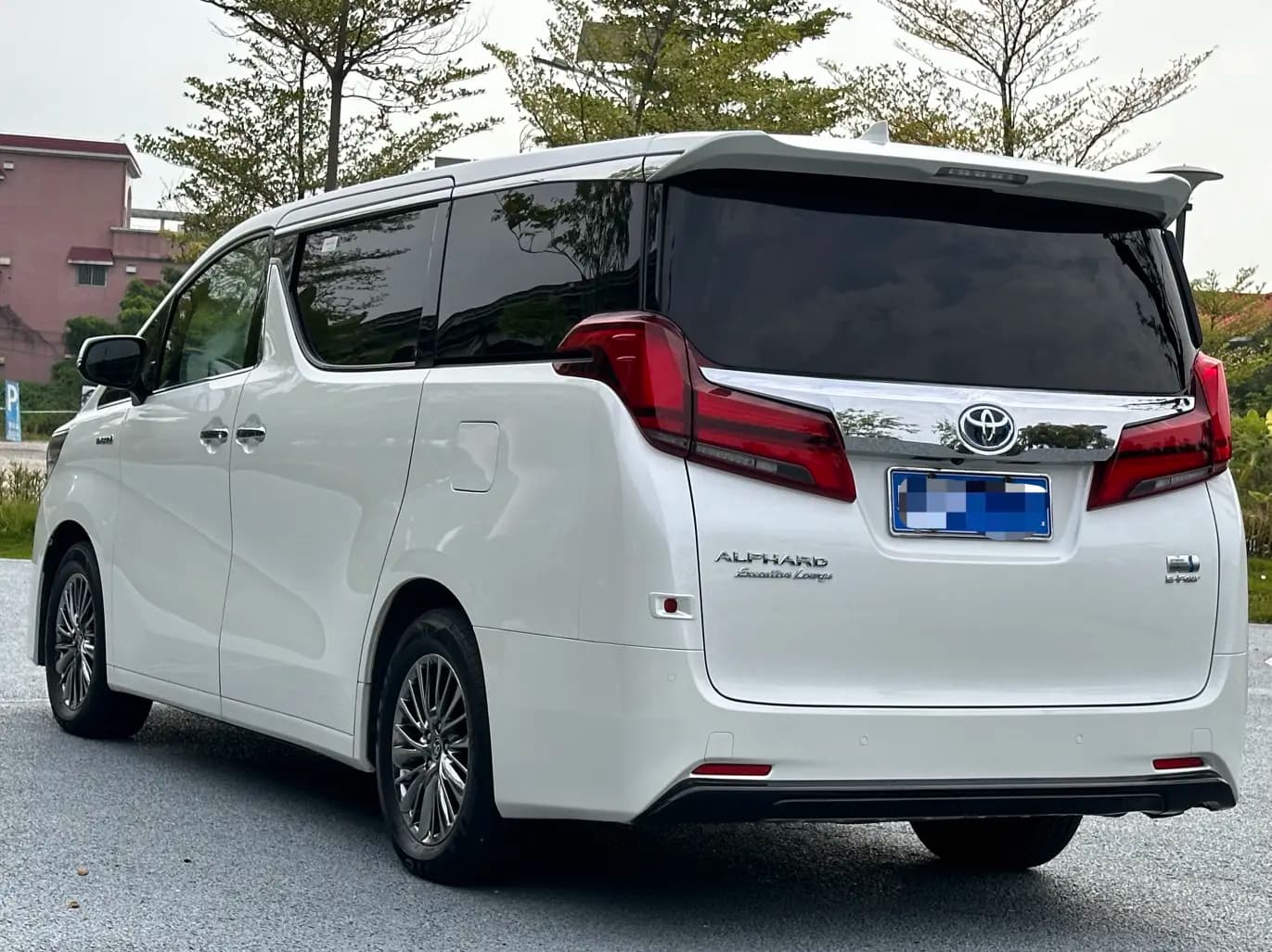 Toyota Alphard 2021 г. 73148 км. — фото 4