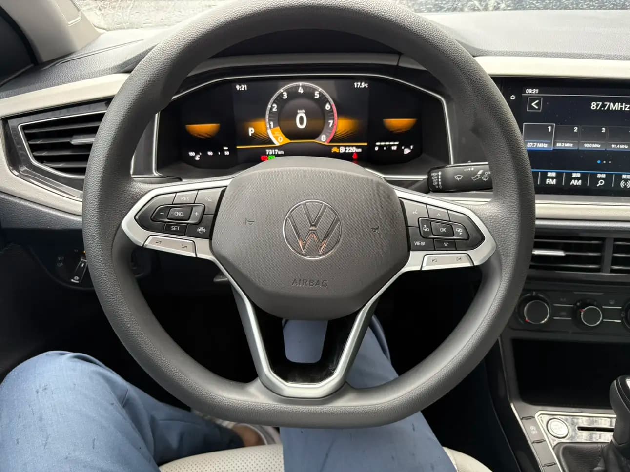 Volkswagen Lavida 2023 г. 7332 км. — фото 13