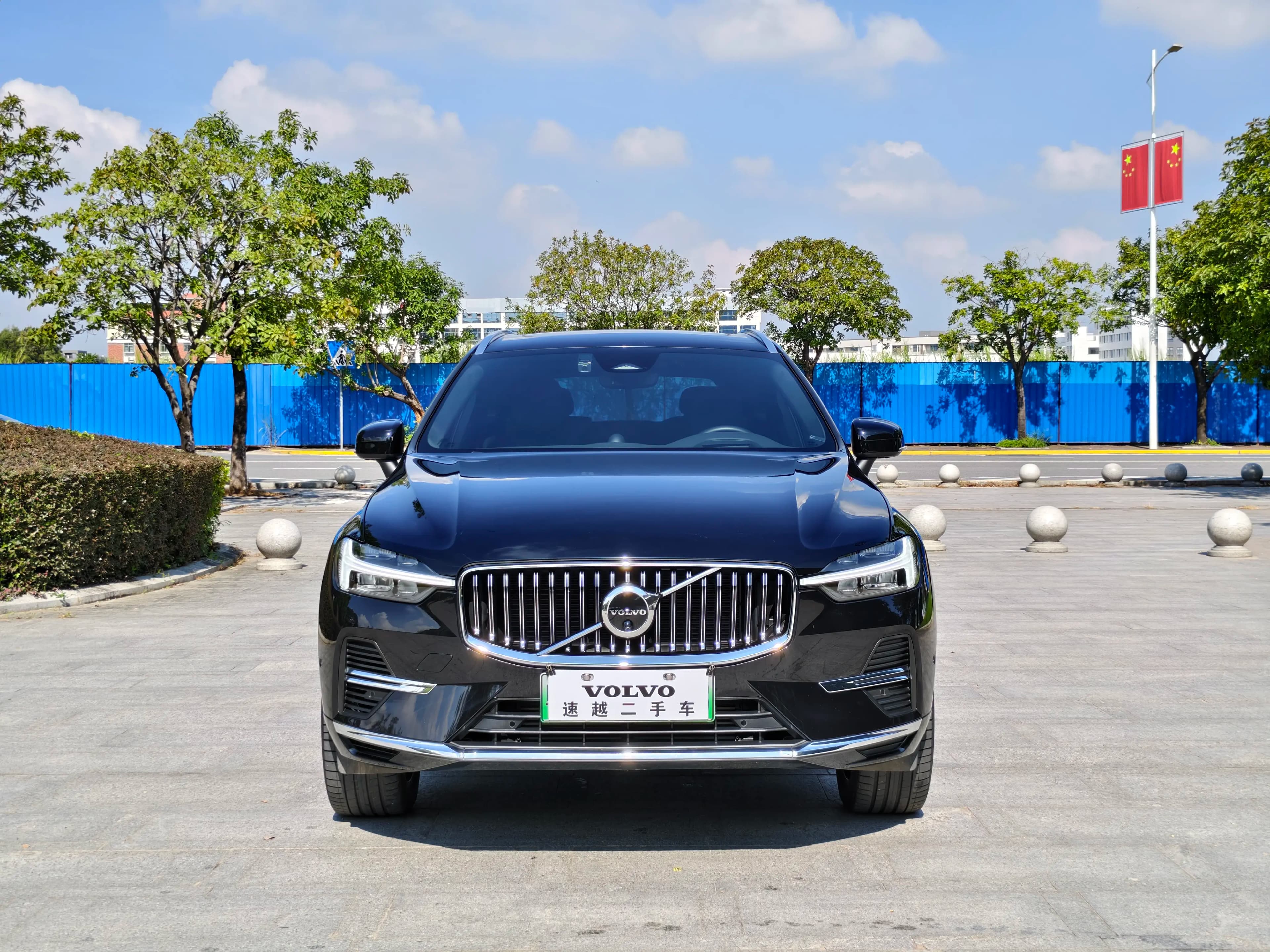 Volvo XC60 PHEV 2023 г. 30140 км. — фото 2