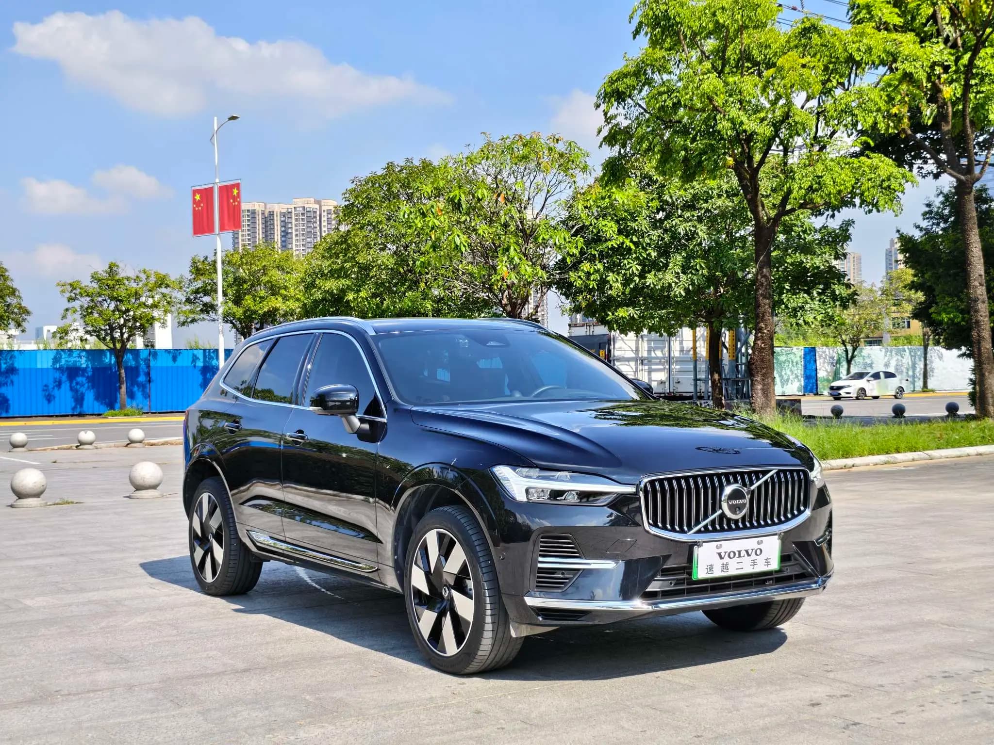 Volvo XC60 PHEV 2023 г. 30140 км. — фото 3