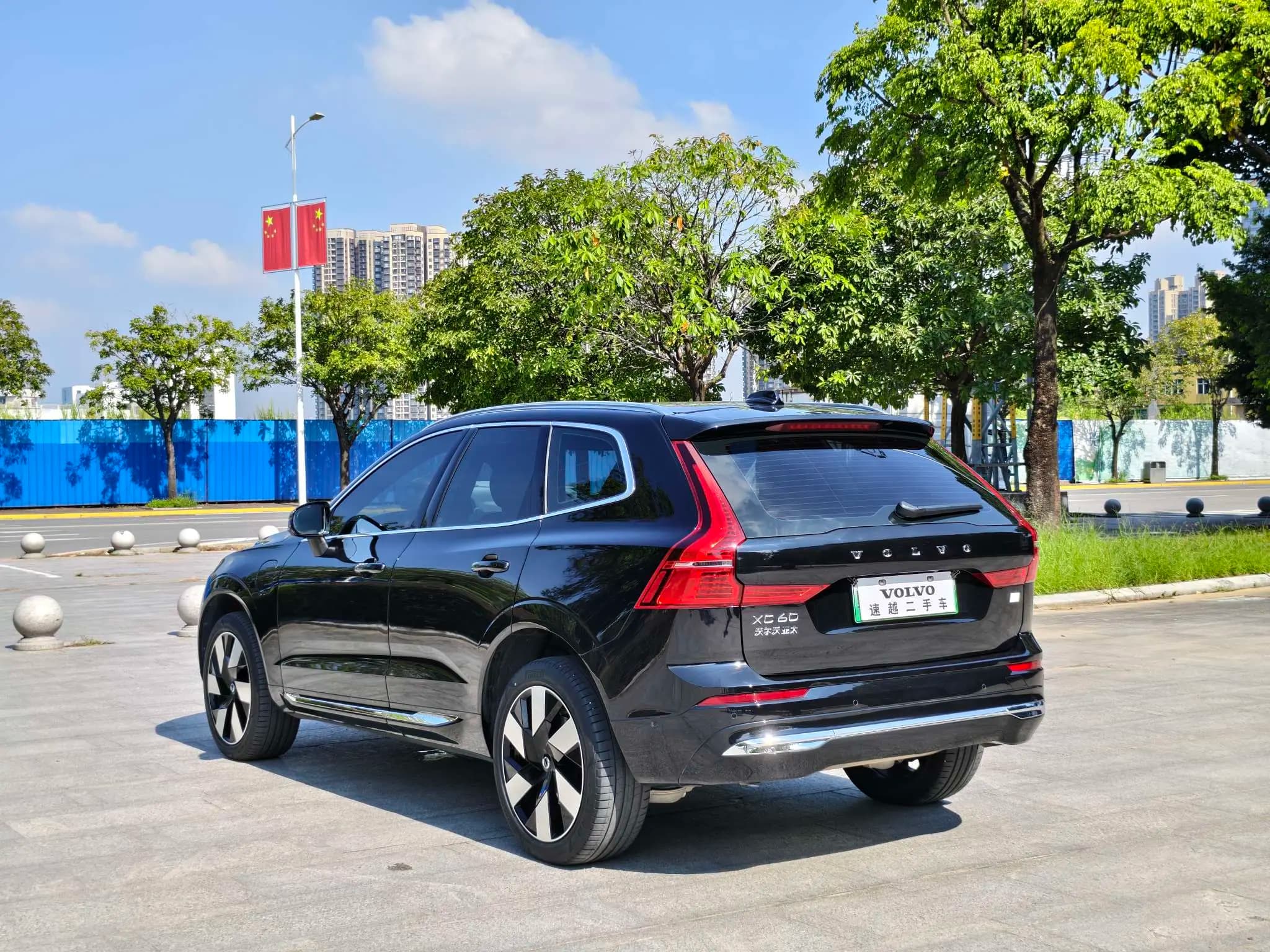 Volvo XC60 PHEV 2023 г. 30140 км. — фото 5