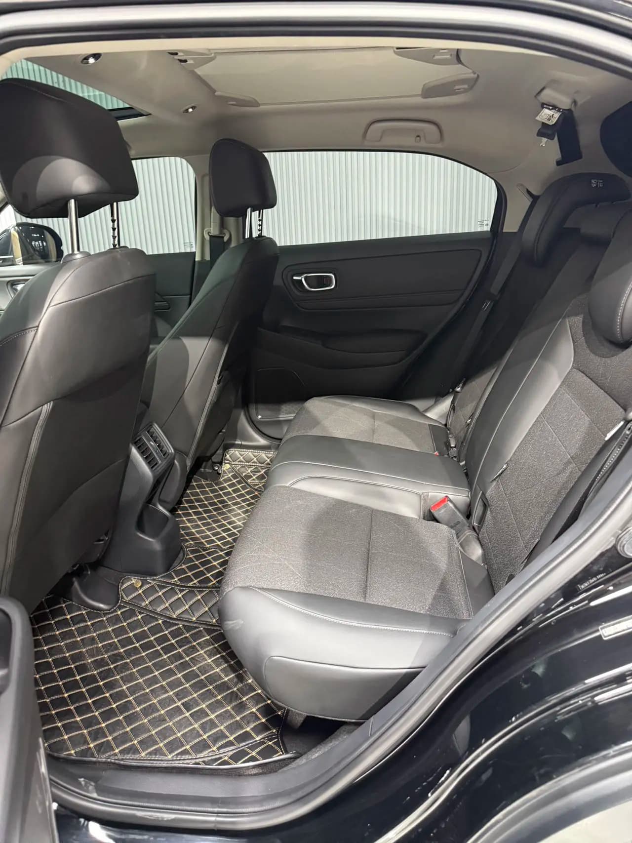 Honda Vezel 2023 г. 20066 км. — фото 24