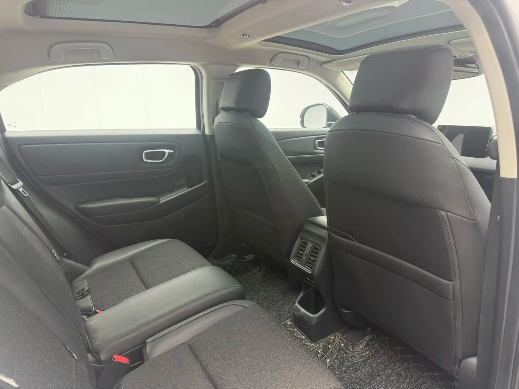 Honda Vezel 2023 г. 13067 км. — фото 23