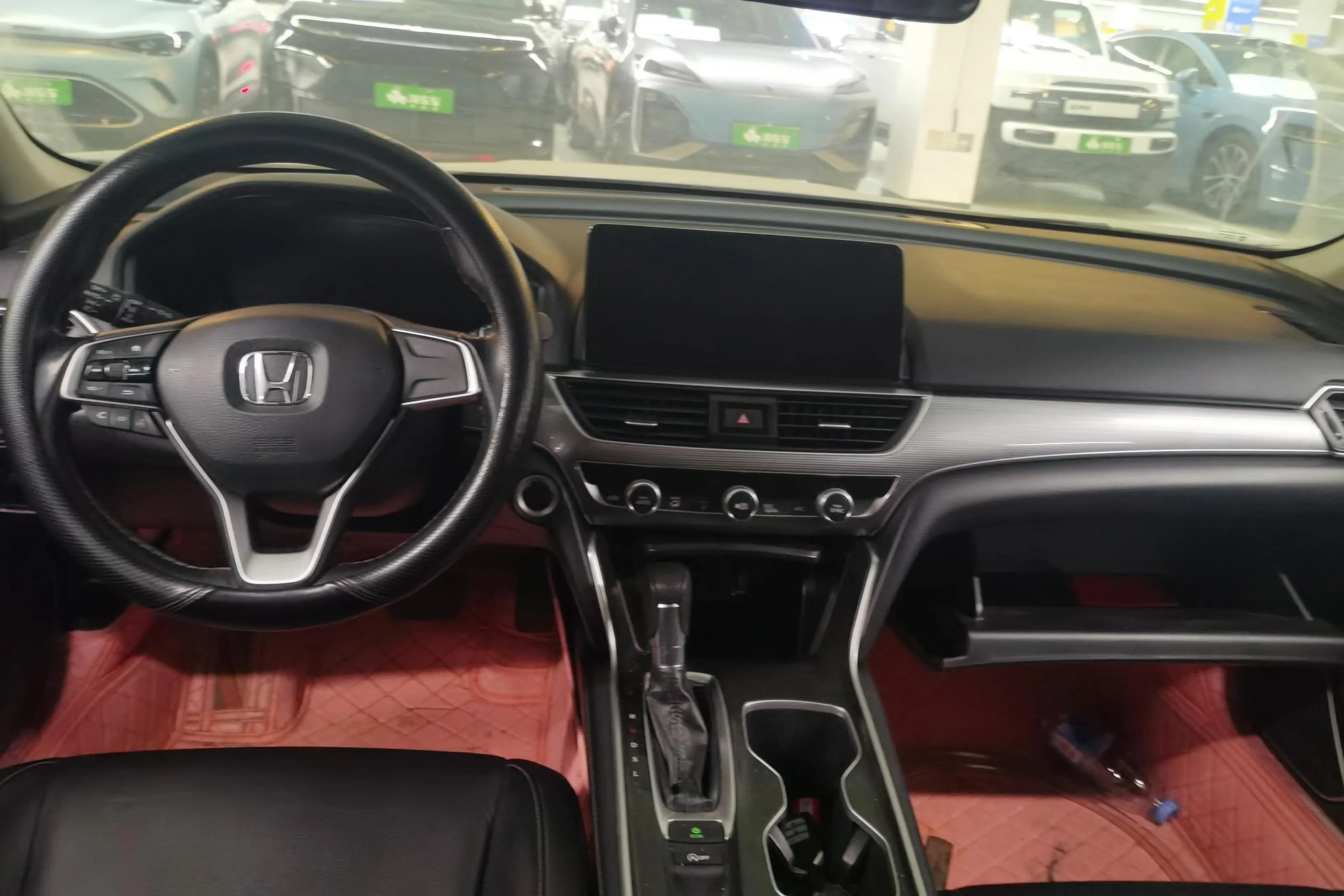 Honda Accord 2022 г. 57300 км. — фото 12