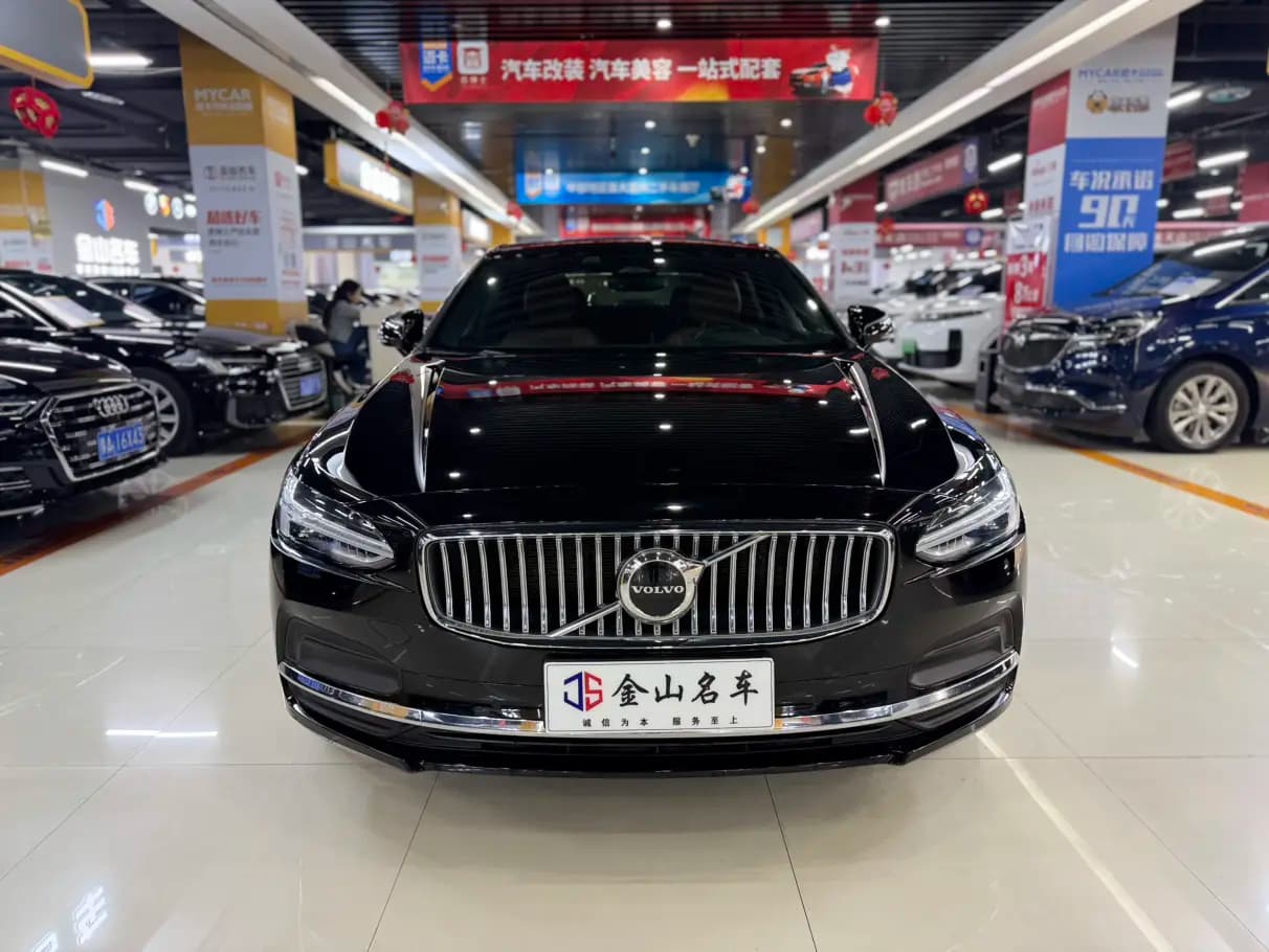 Volvo S90 2022 г. 49014 км. — фото 2