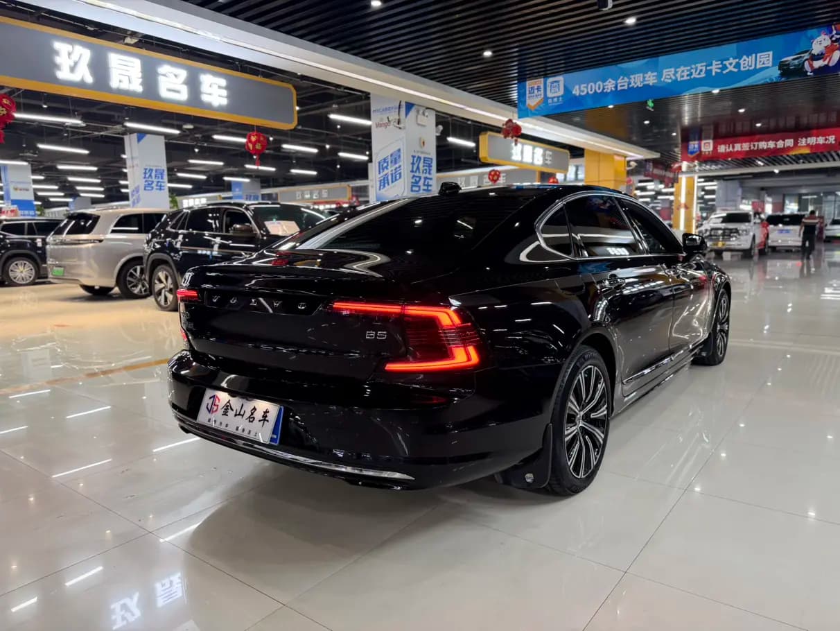 Volvo S90 2022 г. 49014 км. — фото 6