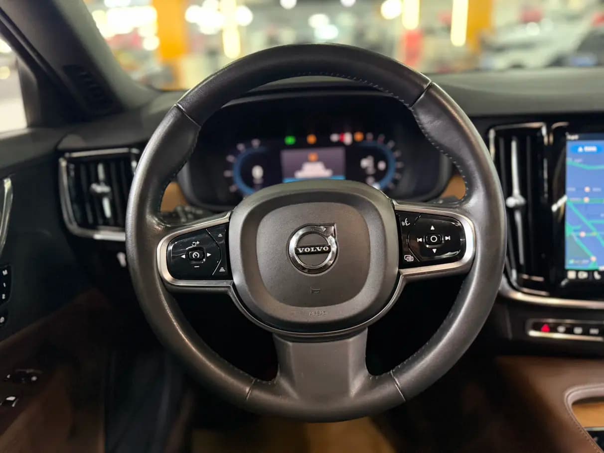 Volvo S90 2022 г. 49014 км. — фото 10