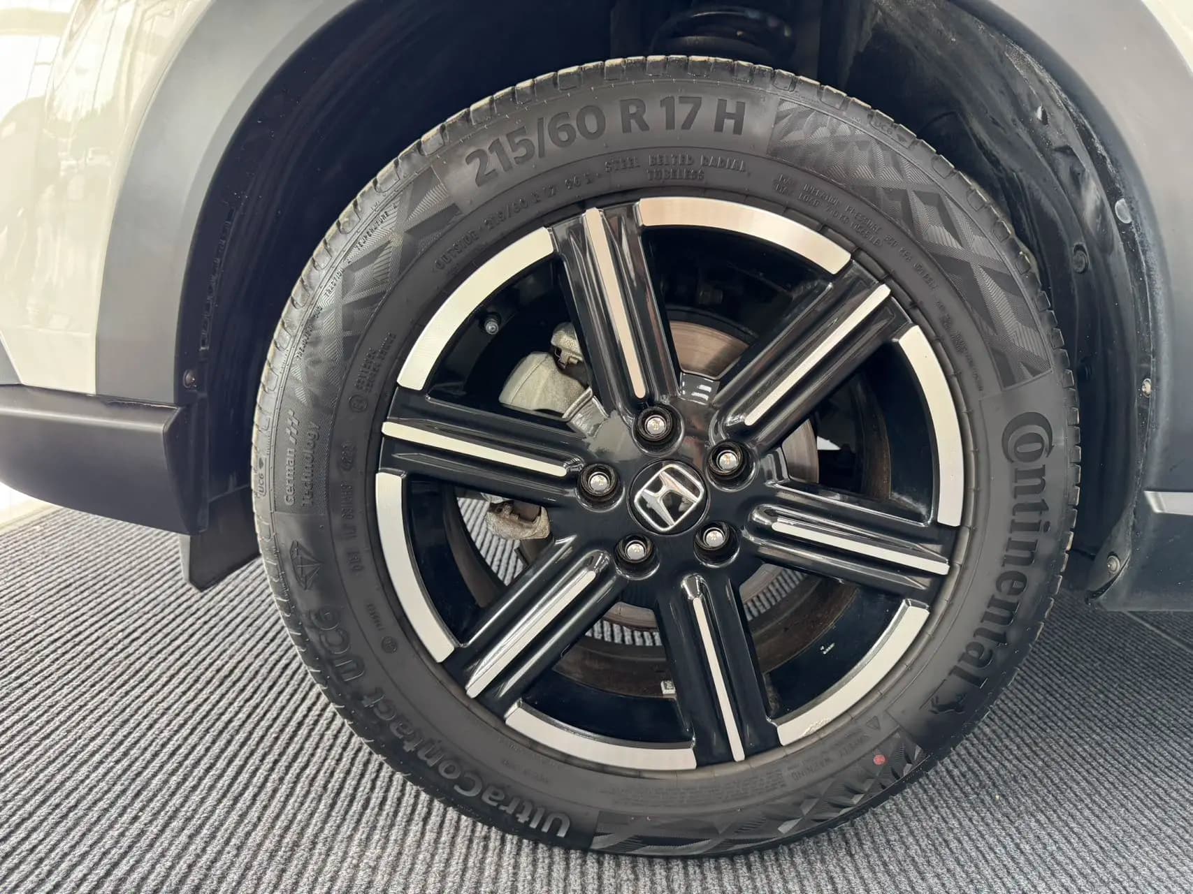 Honda Vezel 2023 г. 38068 км. — фото 12