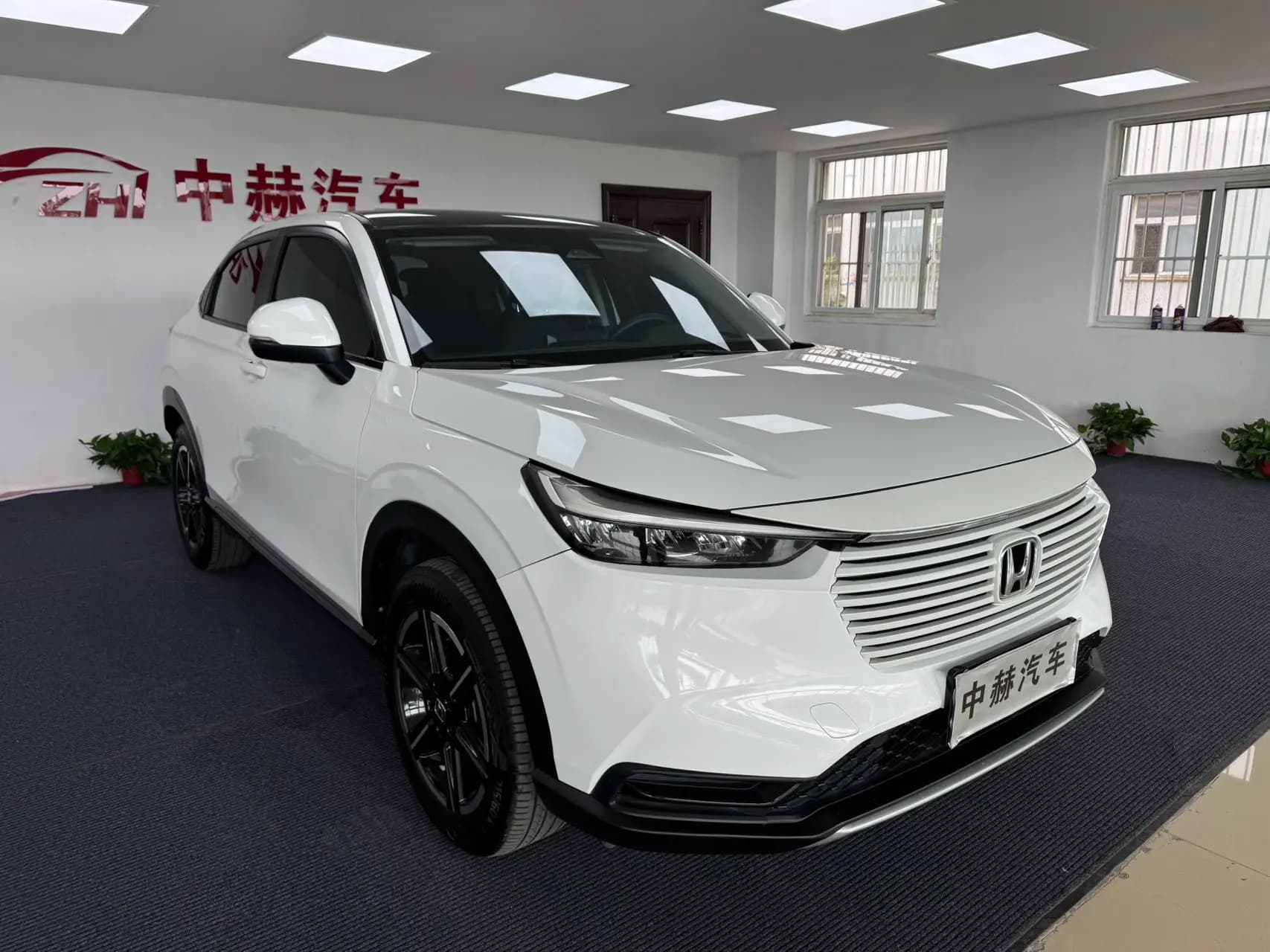 Honda Vezel 2023 г. 38068 км. — фото 3