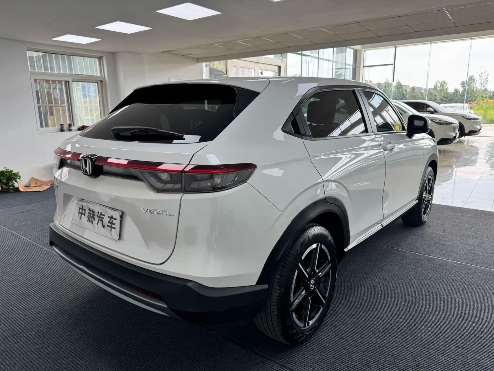 Honda Vezel 2023 г. 38068 км. — фото 6