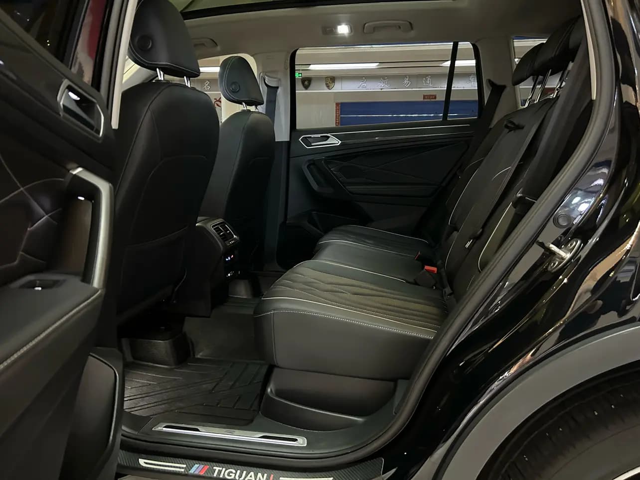 Volkswagen Tiguan L 2022 г. 54127 км. — фото 21