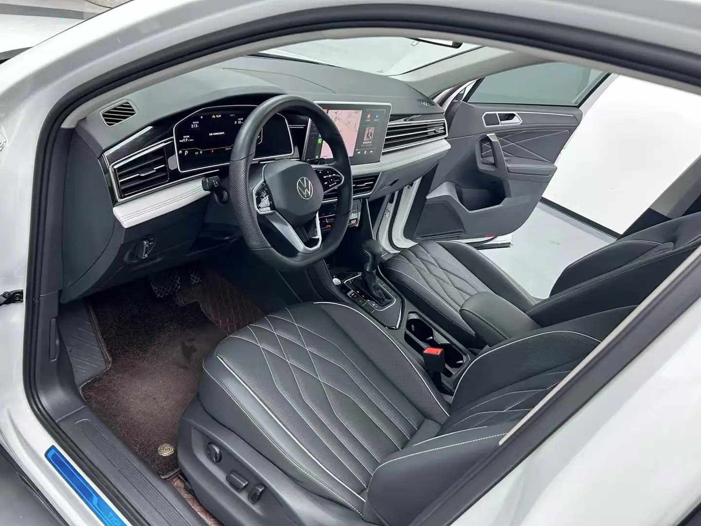 Volkswagen Tiguan L 2024 г. 33028 км. — фото 7