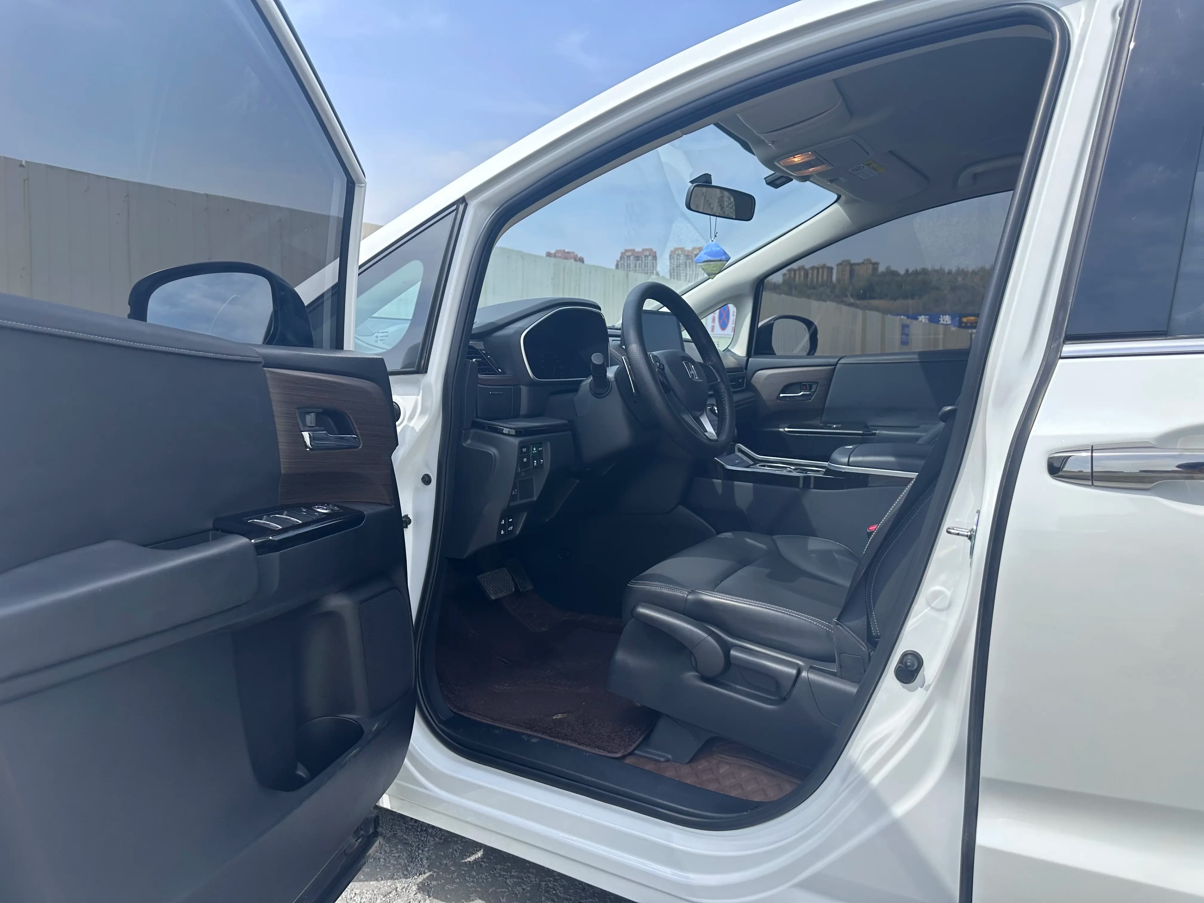 Honda Odyssey 2024 г. 35000 км. — фото 8
