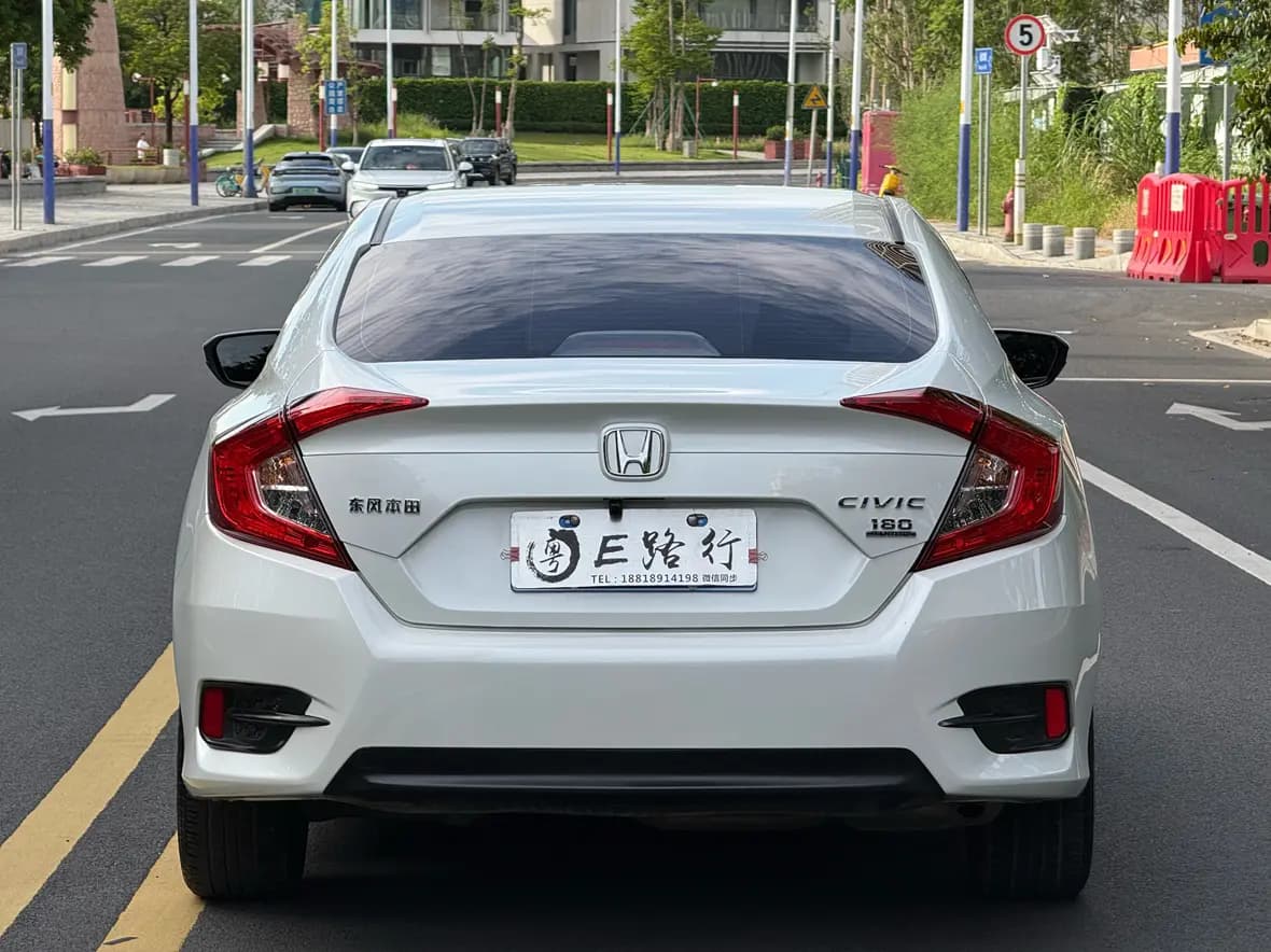 Honda Civic 2021 г. 26136 км. — фото 5