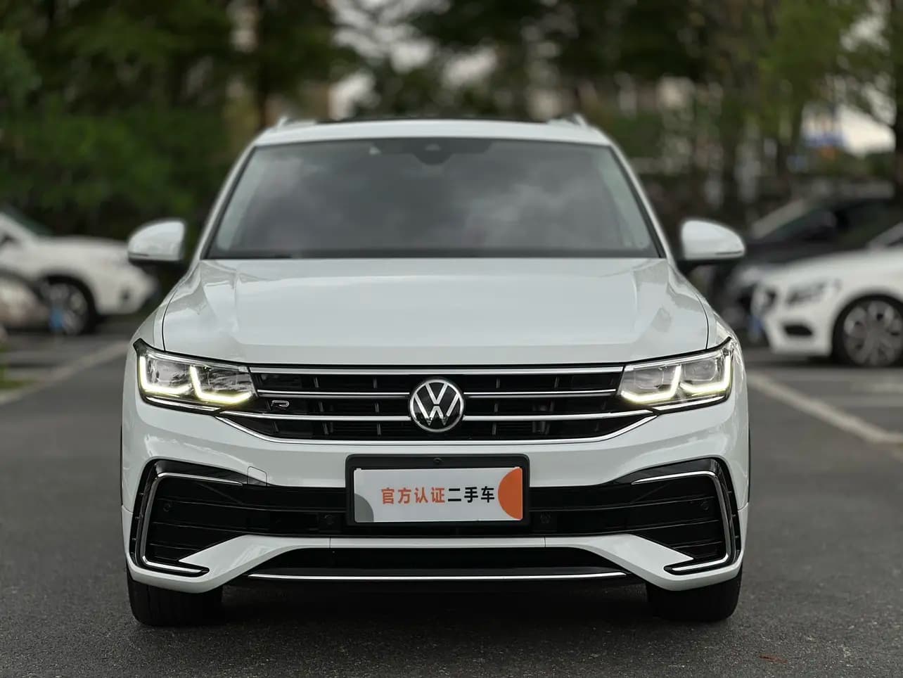 Volkswagen Tiguan L 2023 г. 48029 км. — фото 2