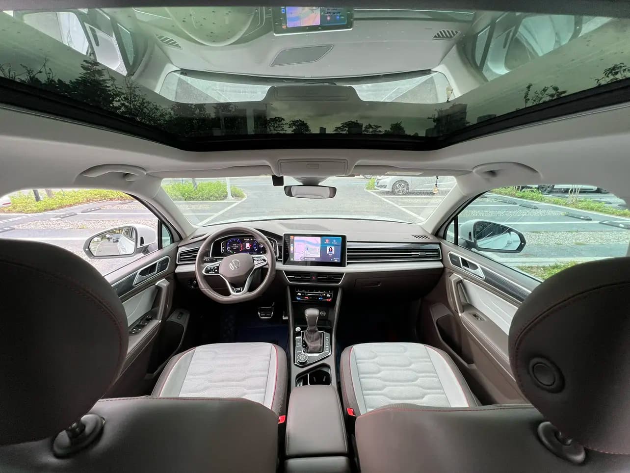 Volkswagen Tiguan L 2023 г. 48029 км. — фото 20