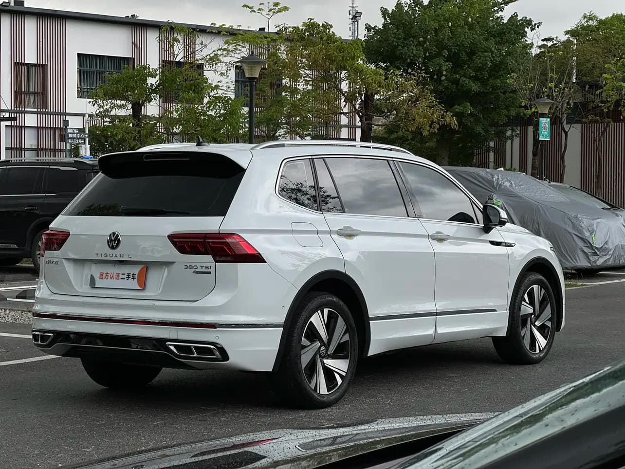 Volkswagen Tiguan L 2023 г. 48029 км. — фото 7