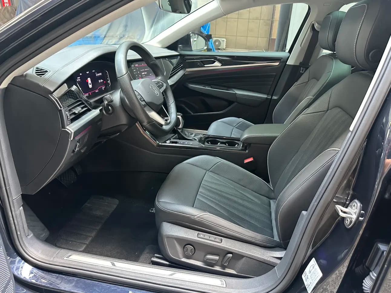 Volkswagen Passat 2022 г. 50441 км. — фото 8