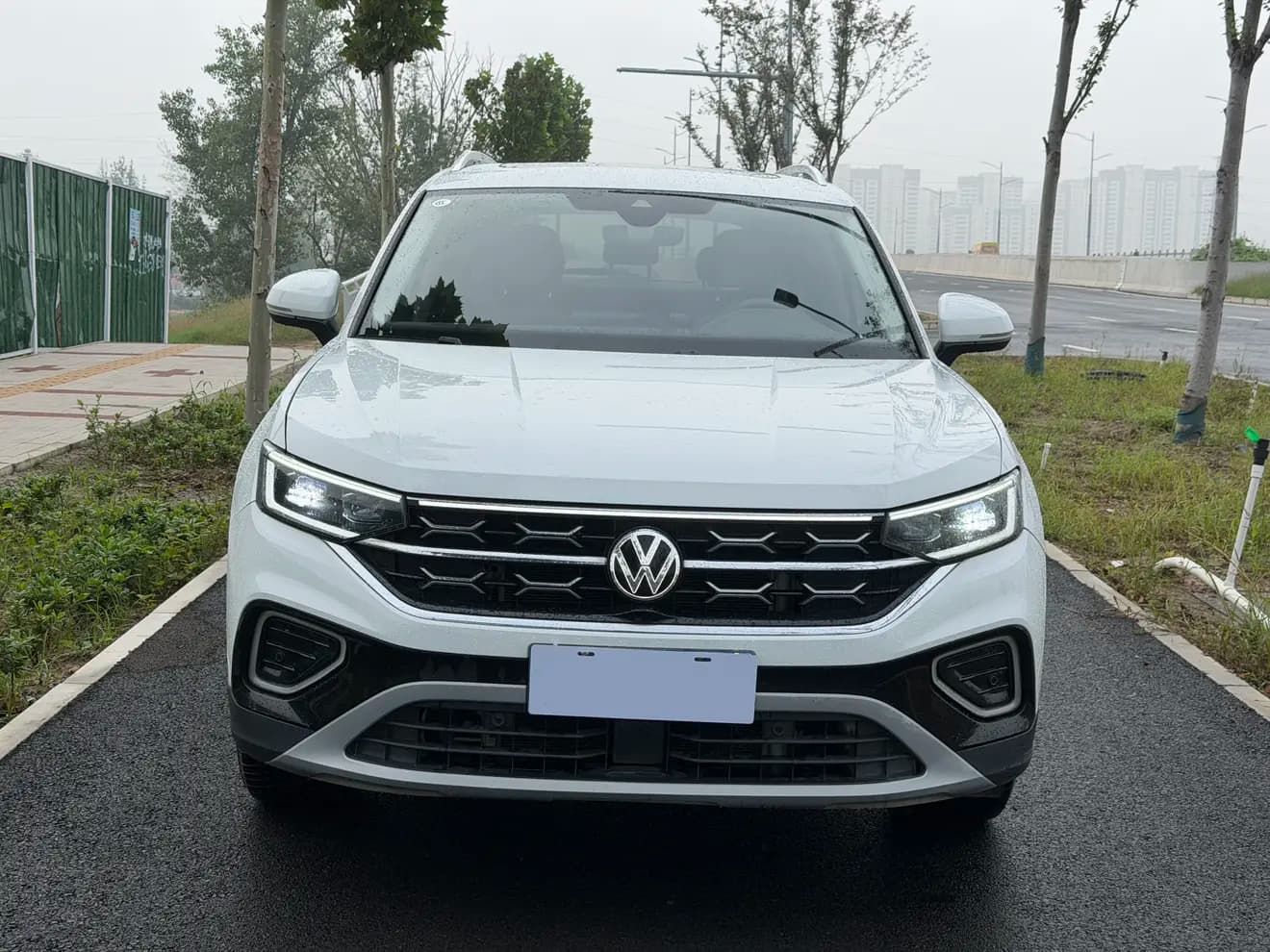 Volkswagen Tayron 2023 г. 70079 км. — фото 2