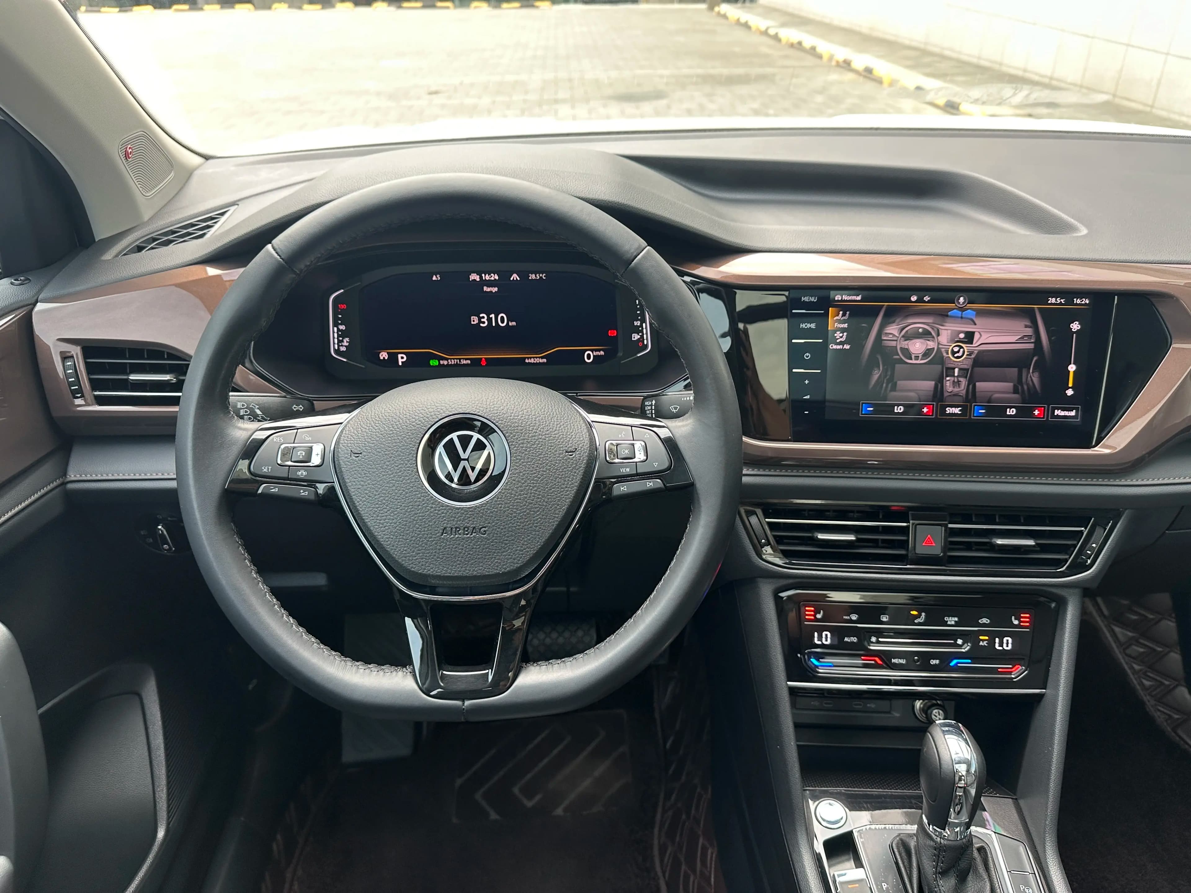 Volkswagen Tharu 2022 г. 44116 км. — фото 14