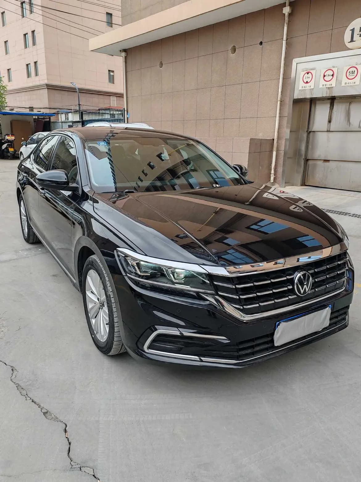 Volkswagen Passat 2021 г. 70142 км. — фото 3