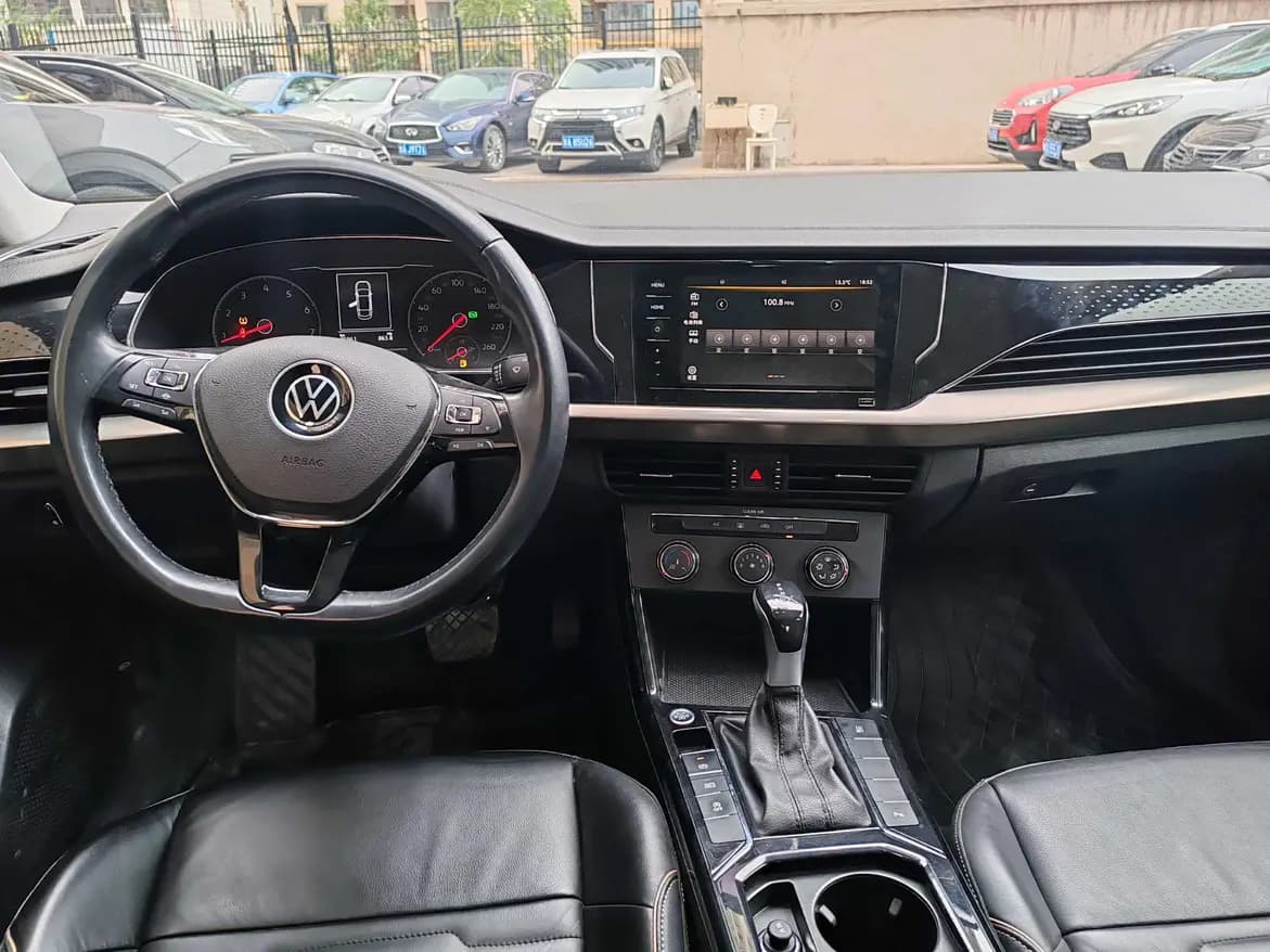 Volkswagen Passat 2021 г. 70142 км. — фото 7