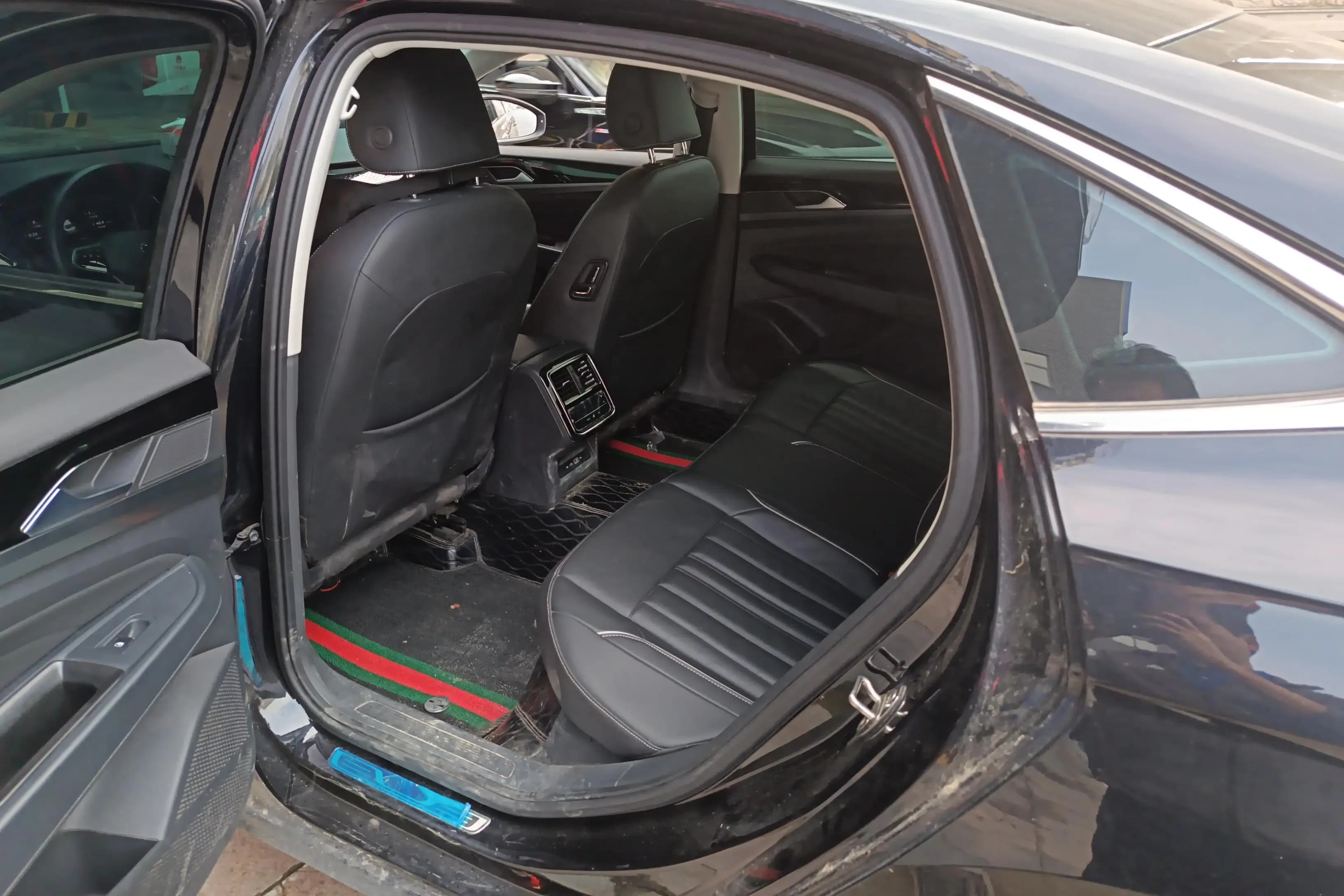 Volkswagen Passat 2023 г. 23943 км. — фото 16