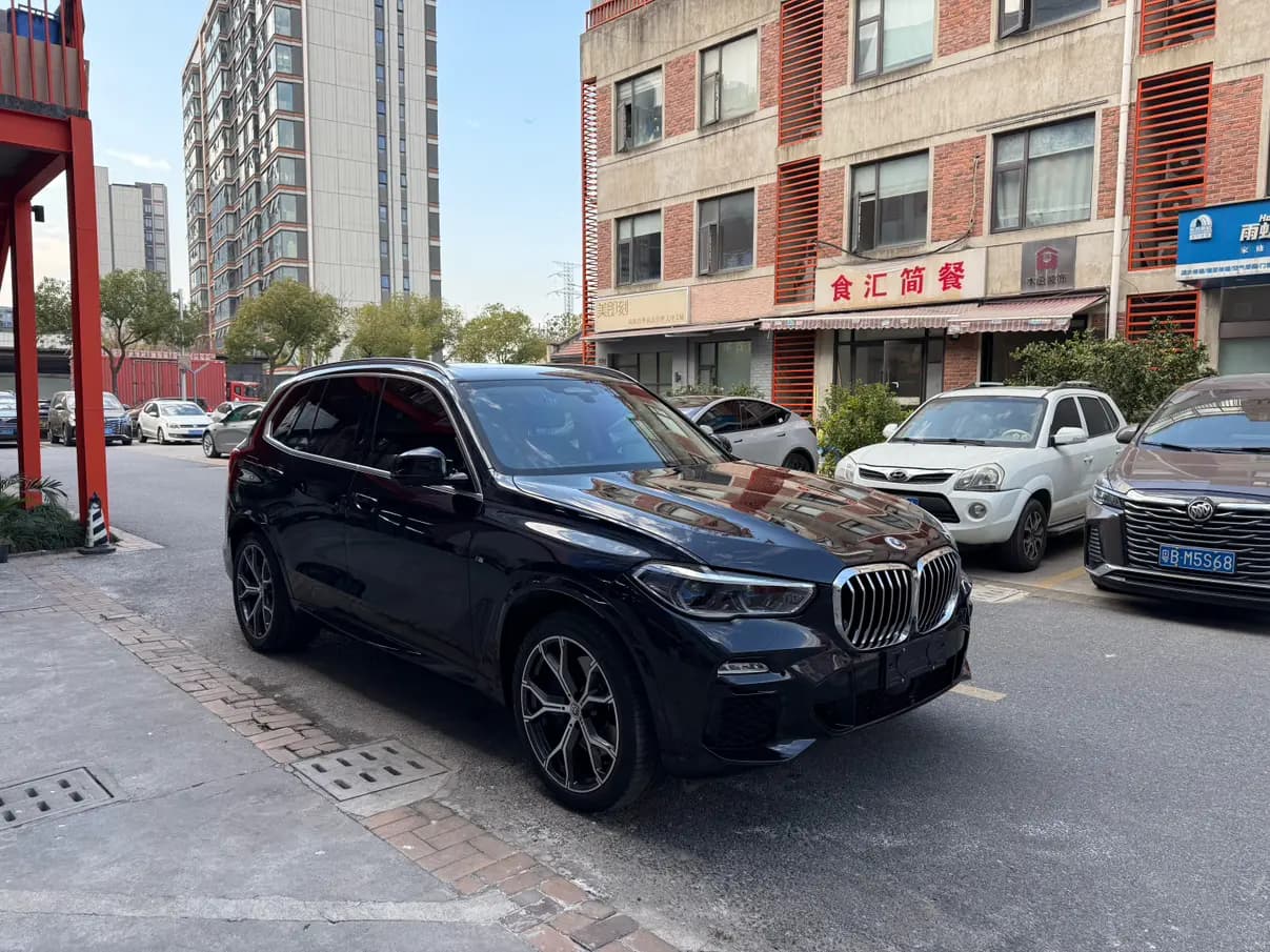 BMW X5 2021 г. 96113 км. — фото 3