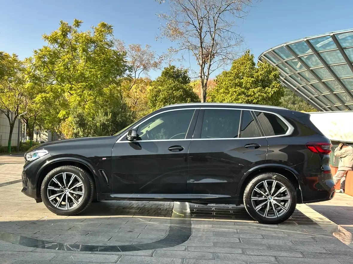BMW X5 2022 г. 77107 км. — фото 4