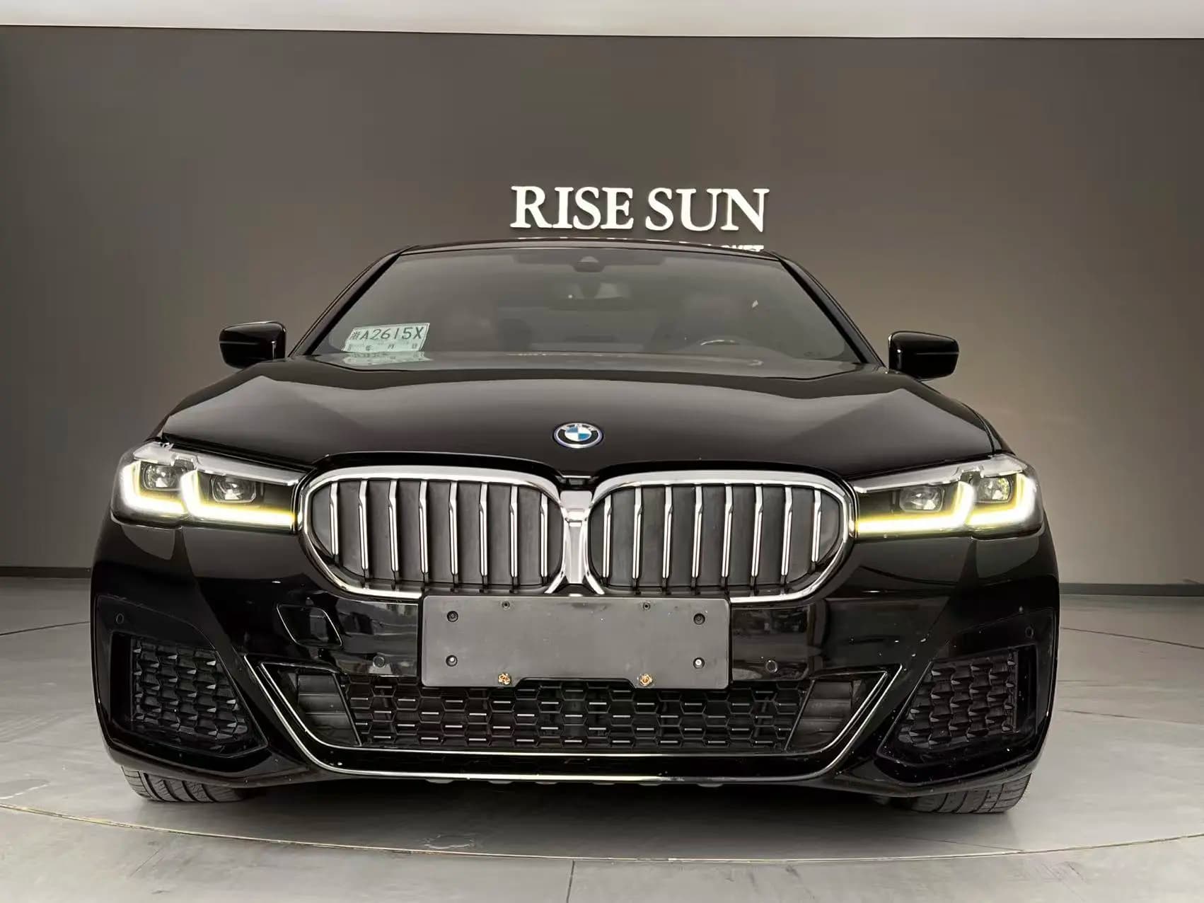 BMW 5 Series PHEV 2022 г. 50106 км. — фото 2