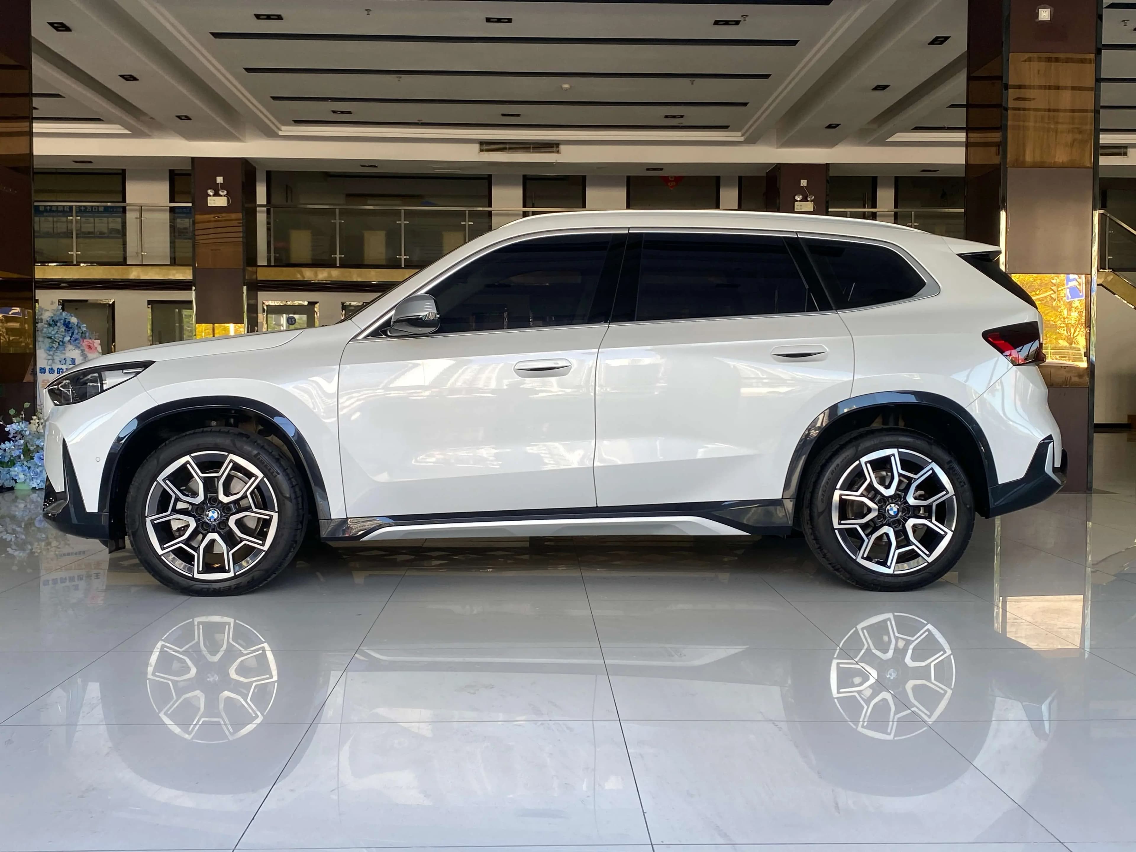 BMW X1 2023 г. 23113 км. — фото 4