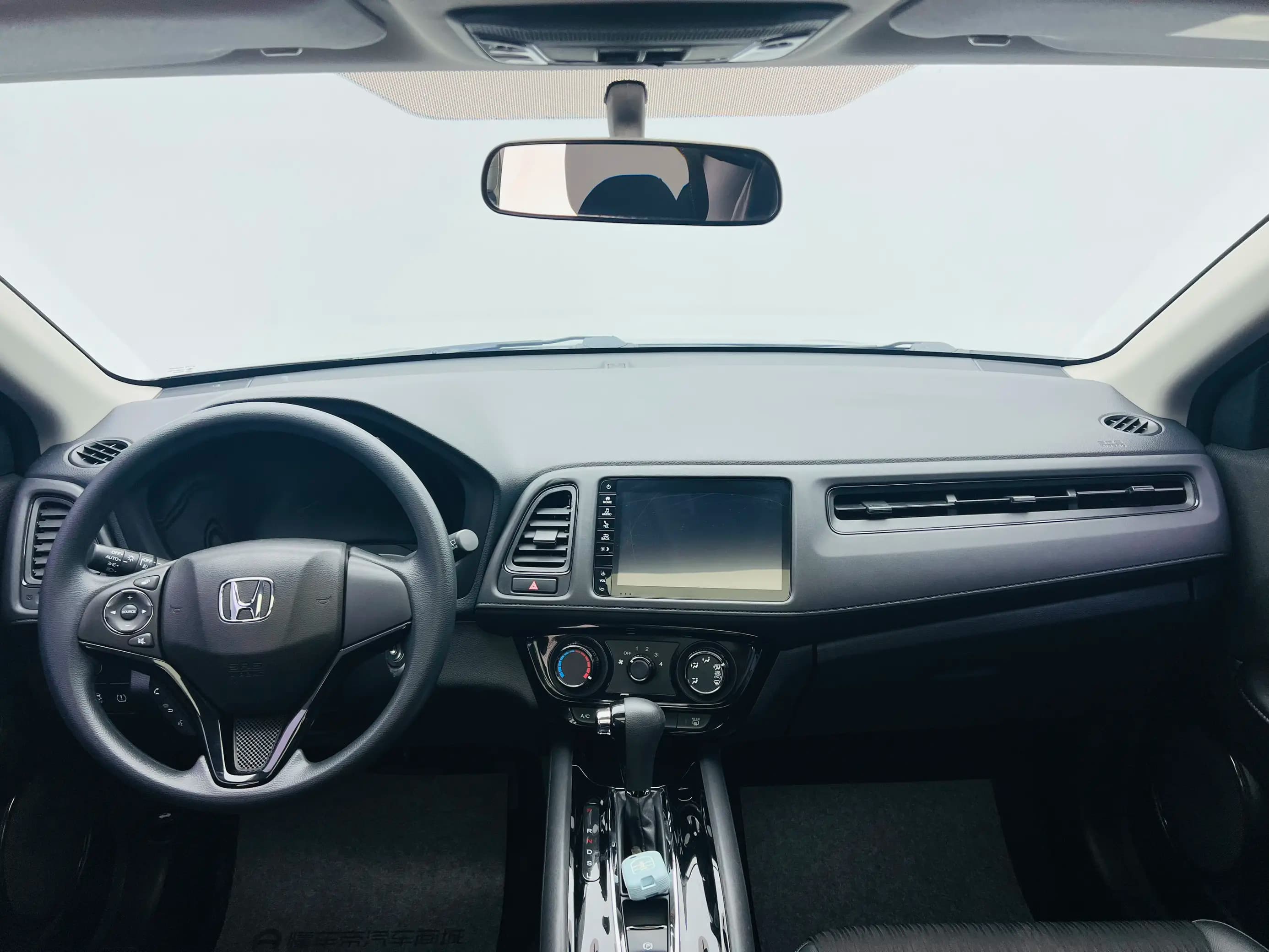 Honda Vezel 2022 г. 63263 км. — фото 14