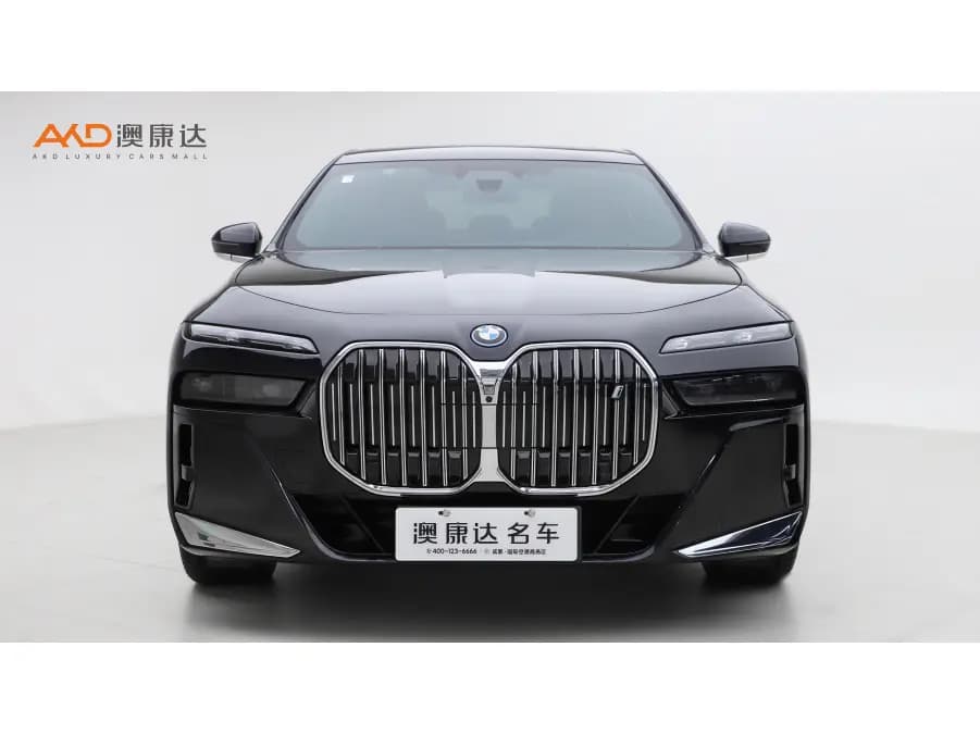 BMW i7 2024 г. 24731 км. — фото 2