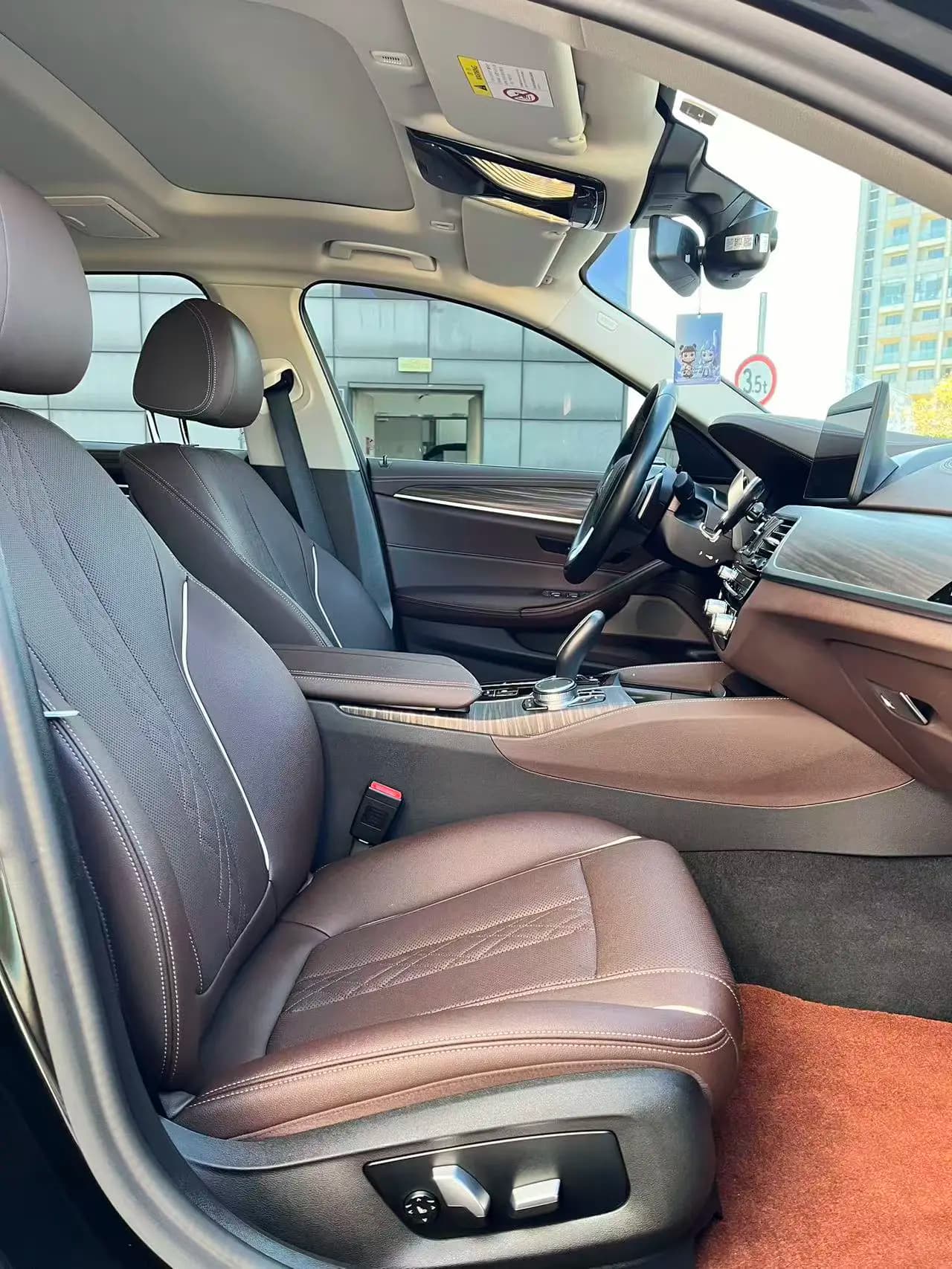 BMW 5 Series 2021 г. 63000 км. — фото 29