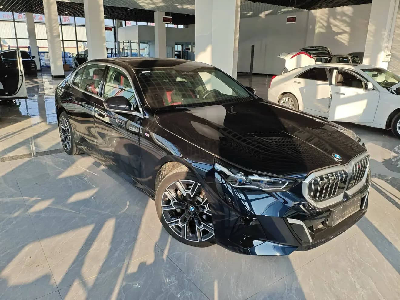 BMW 5 Series 2025 г. 4071 км. — фото 2