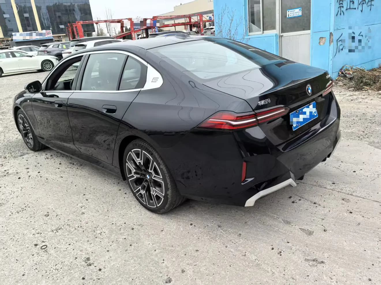 BMW 5 Series 2025 г. 4071 км. — фото 3
