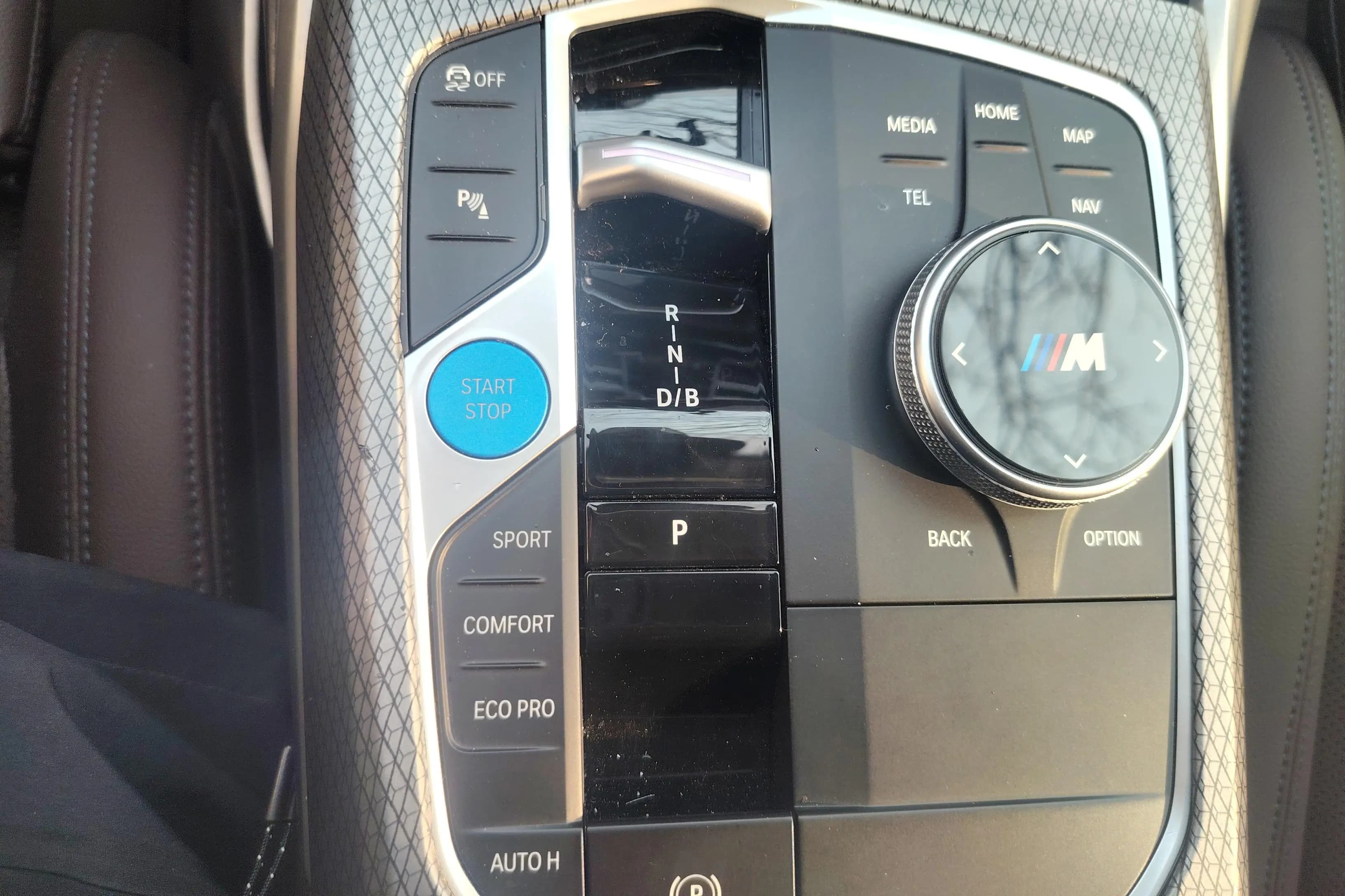 BMW i3 2023 г. 26937 км. — фото 13