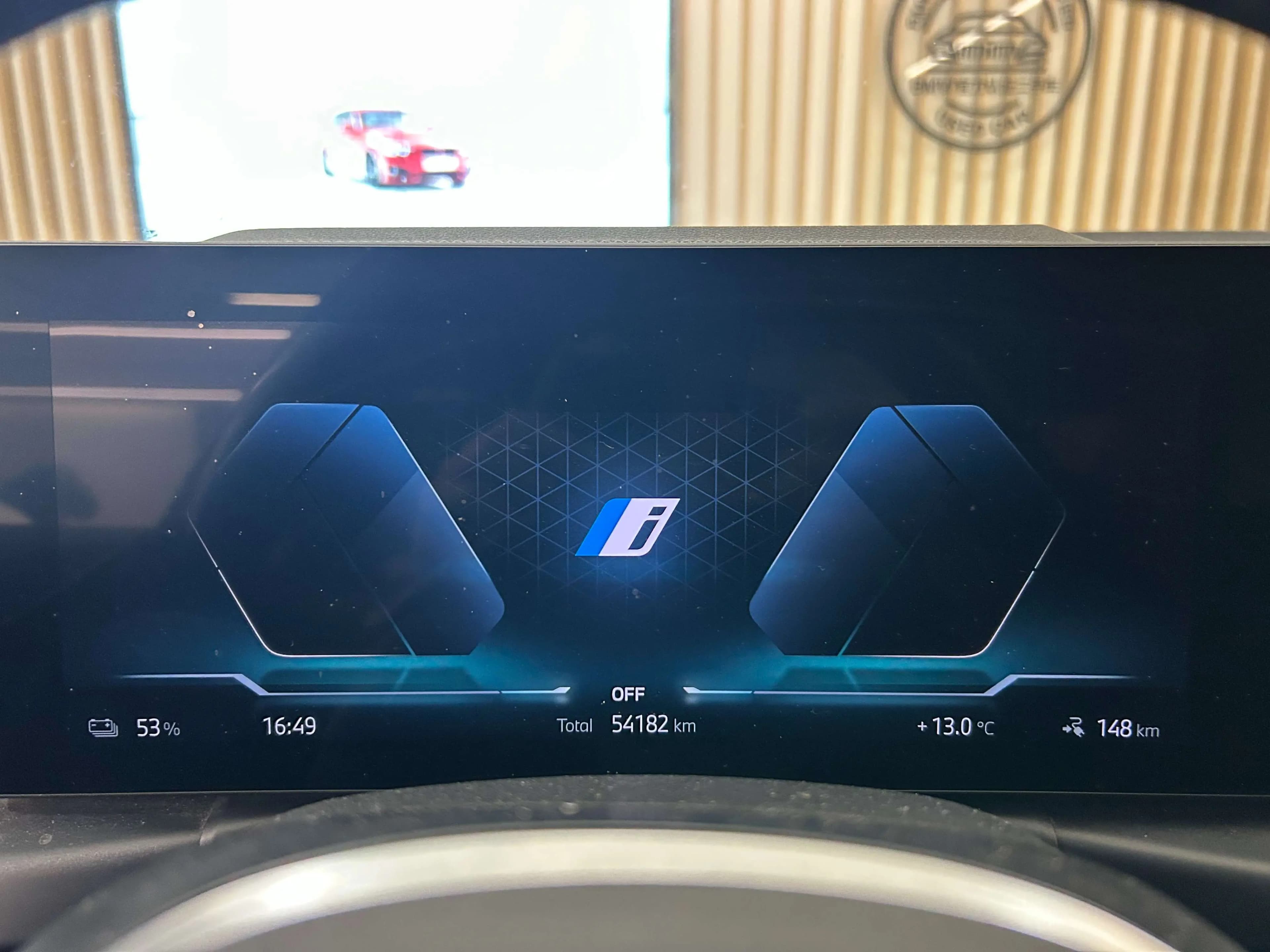 BMW i3 2022 г. 54008 км. — фото 8