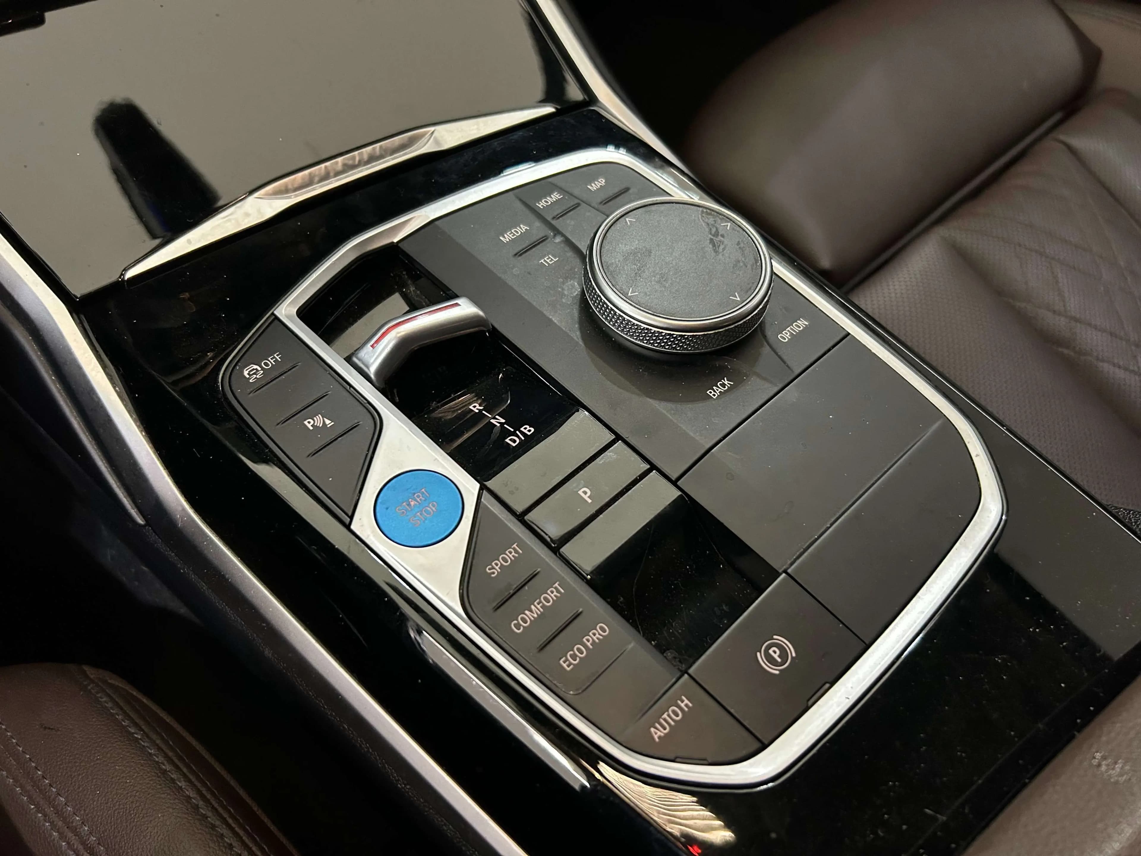 BMW i3 2022 г. 54008 км. — фото 10
