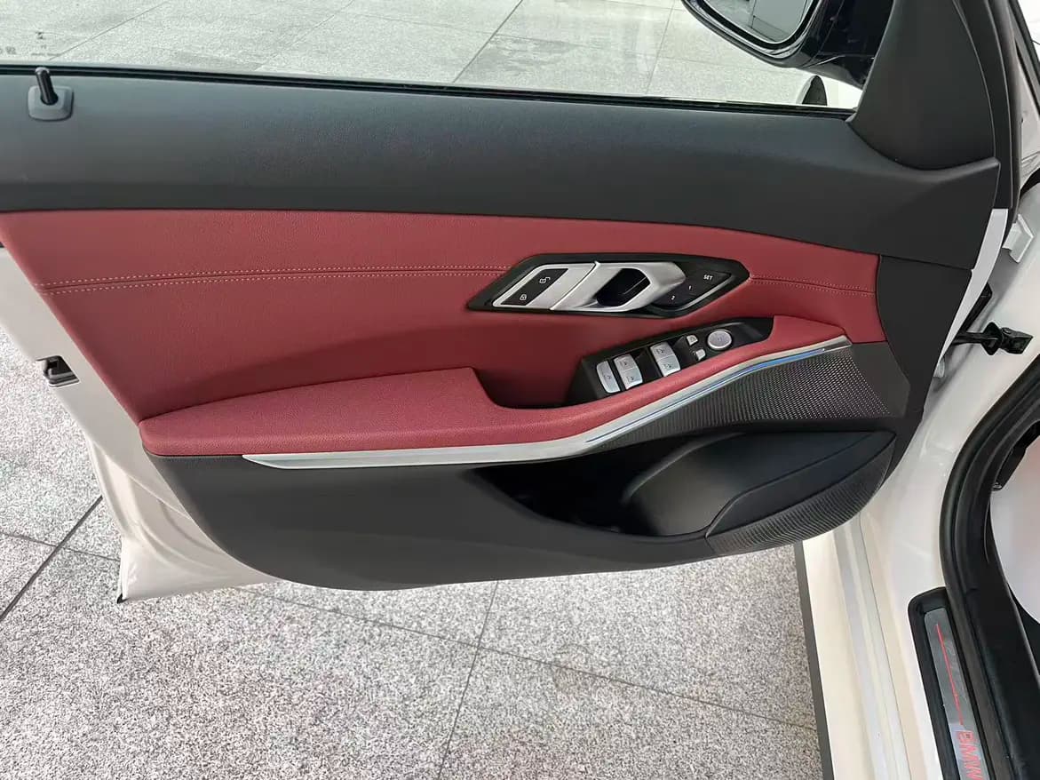 BMW i3 2024 г. 14118 км. — фото 13