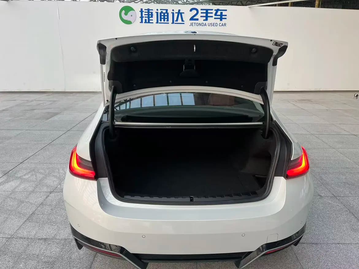 BMW i3 2024 г. 14118 км. — фото 29