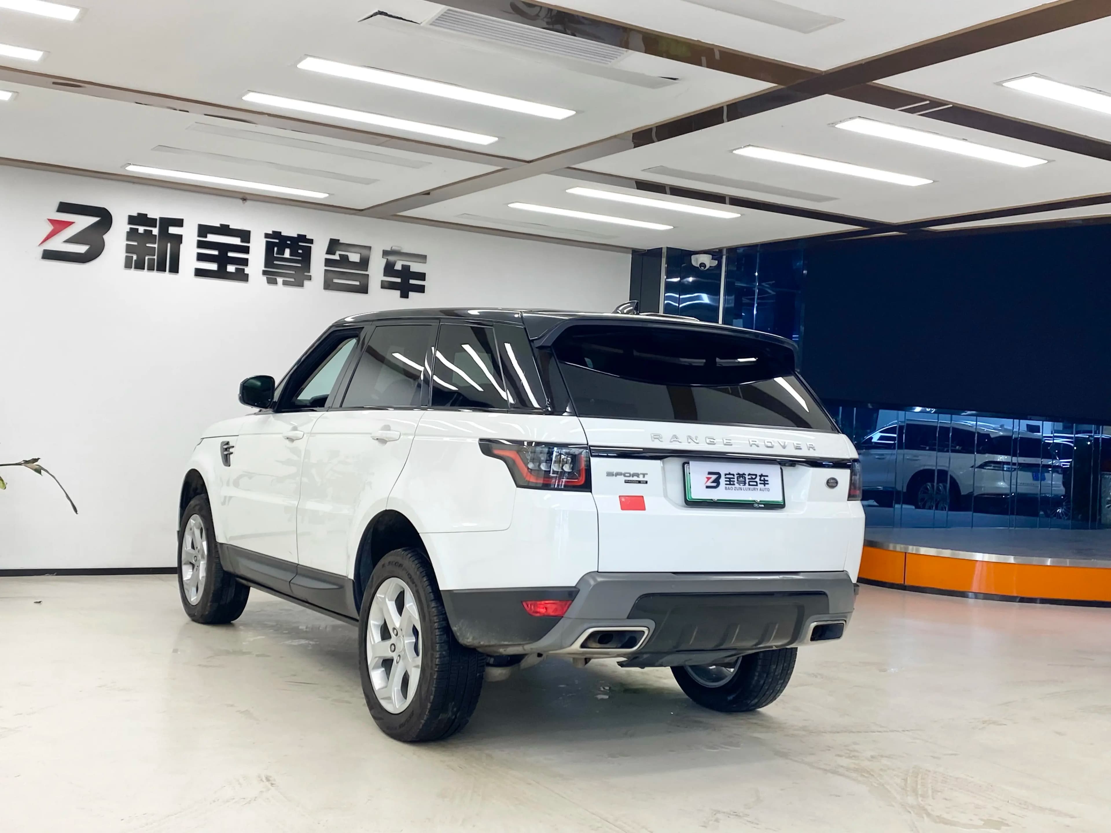 Land Rover Range Rover Sport PHEV 2022 г. 43000 км. — фото 4