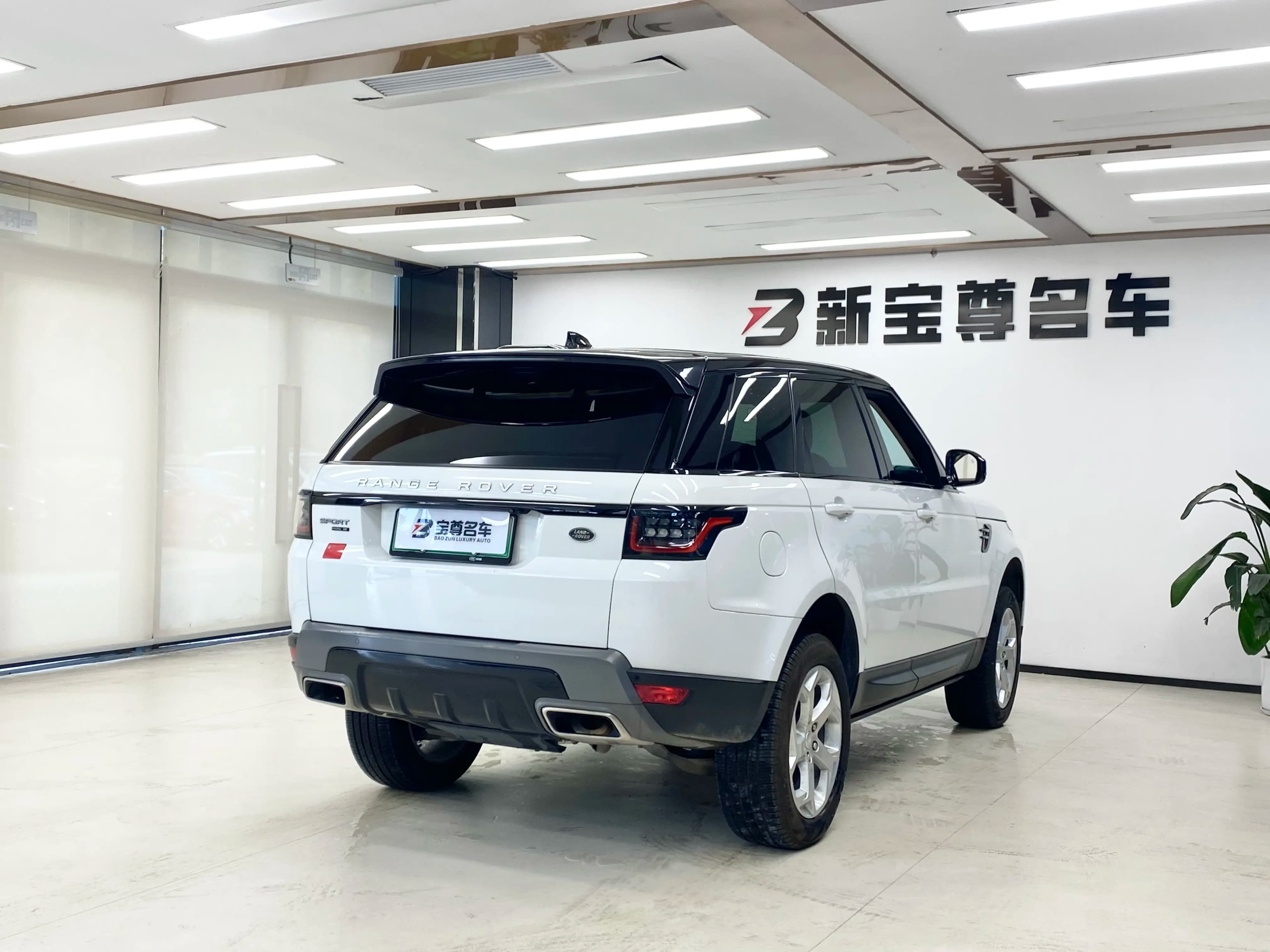Land Rover Range Rover Sport PHEV 2022 г. 43000 км. — фото 6