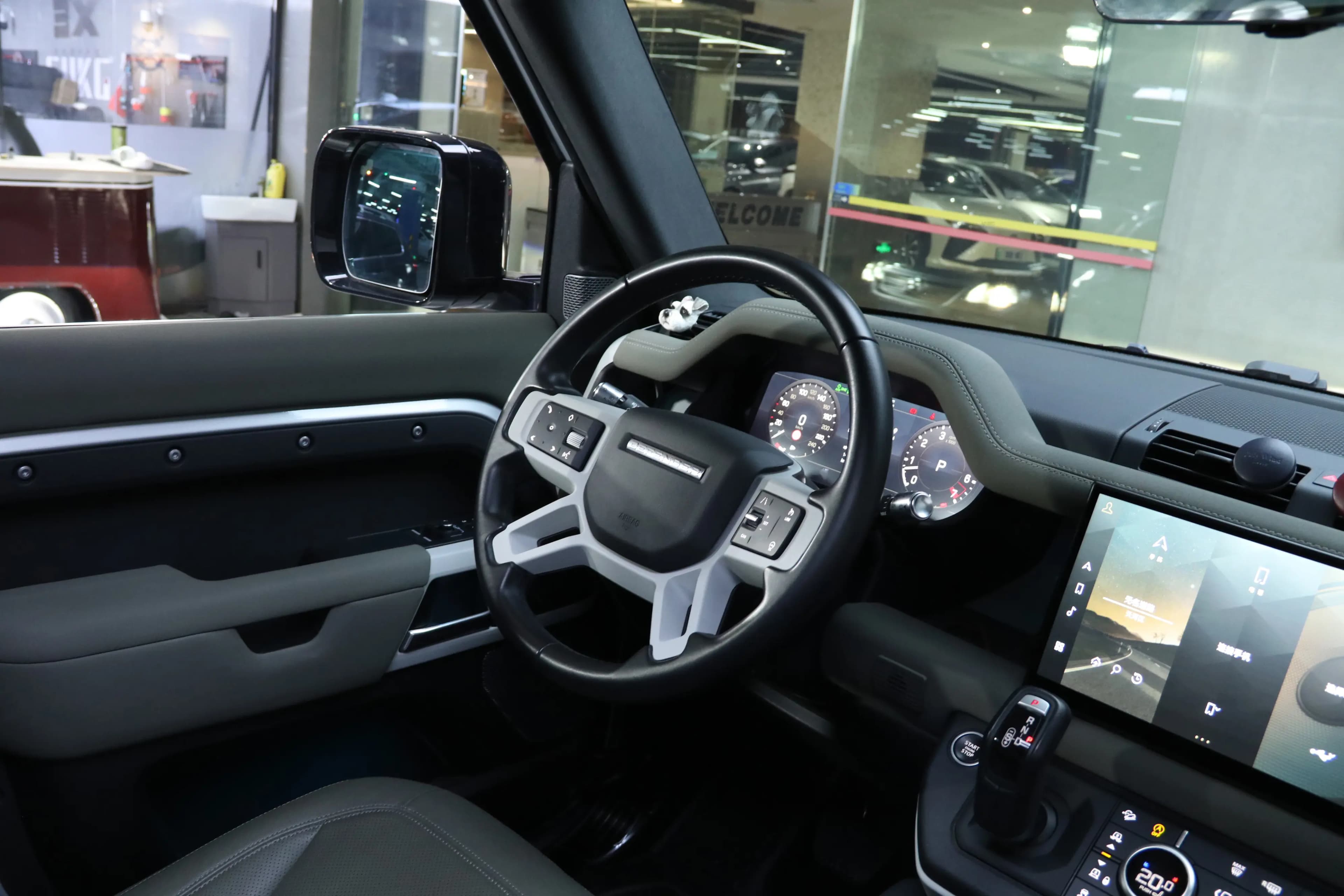 Land Rover Guard 2022 г. 16123 км. — фото 14